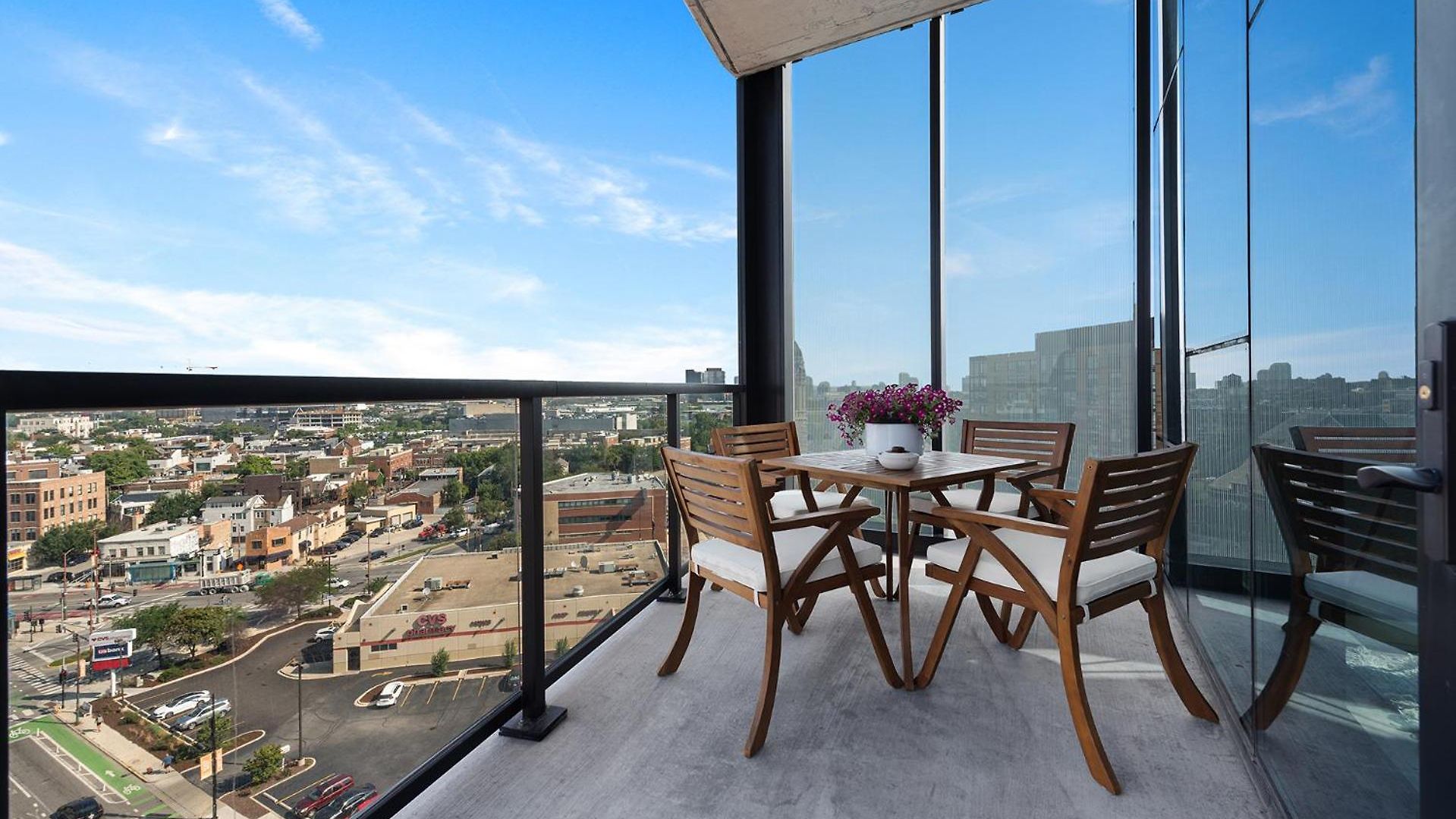 Apartment Avenir West Loop Penthouses With Iconic Views