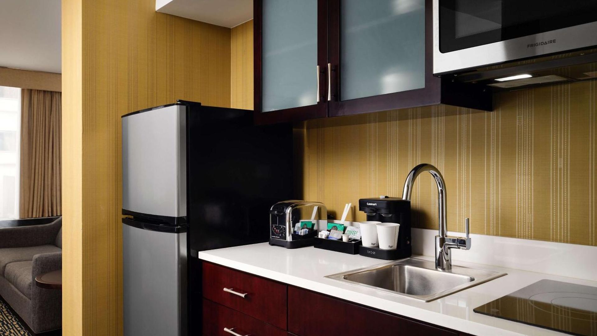 Homewood By Hilton Downtown - Magnificent Mile Hotel