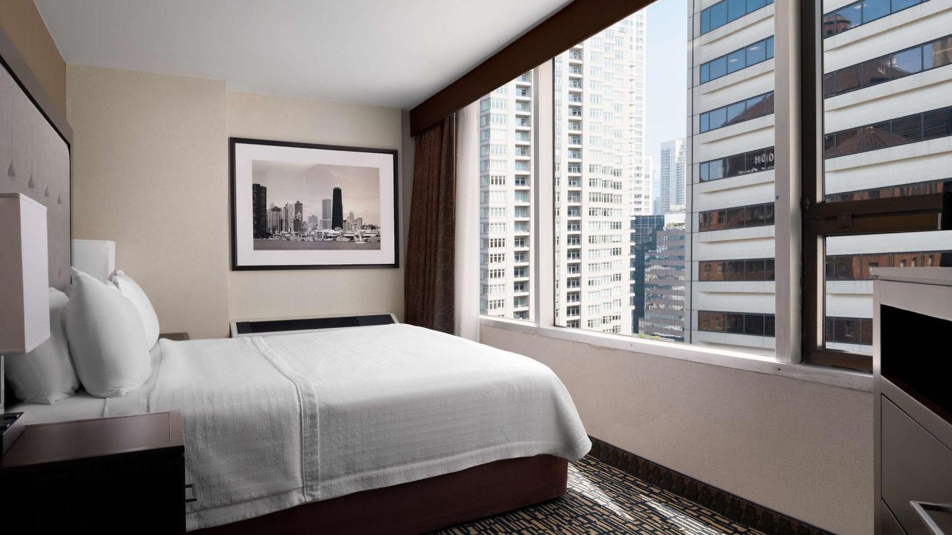 Homewood By Hilton Downtown - Magnificent Mile Hotel
