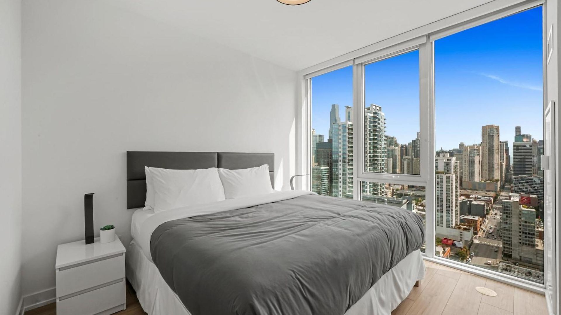 Hotel Level River North 4*