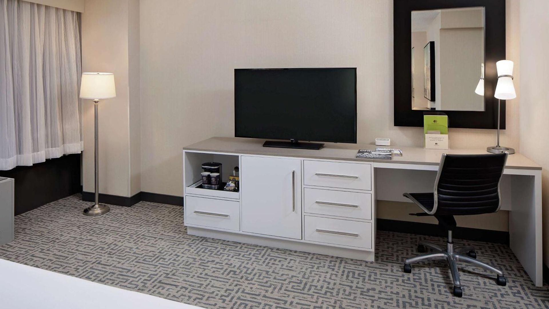 Hotel Doubletree By Hilton Magnificent Mile