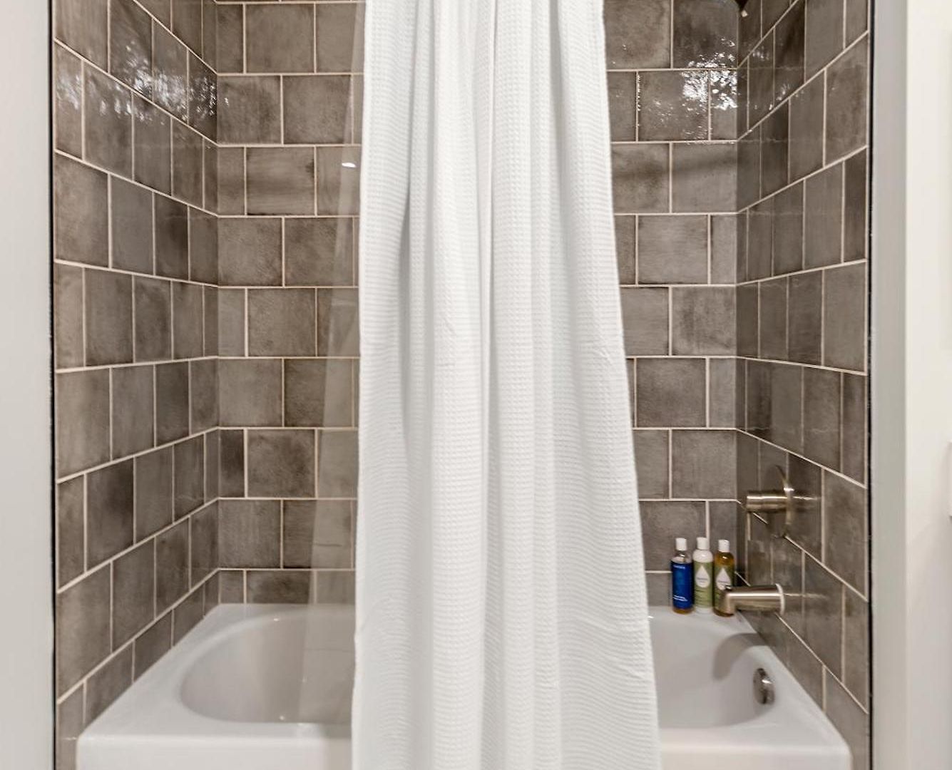 Aurelien Spacious In The Heart Of Gold Coast * Chicago