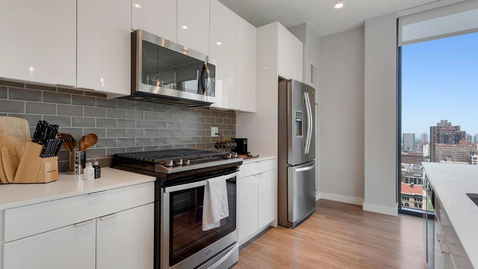 Aurelien Spacious In The Heart Of Gold Coast Apartment