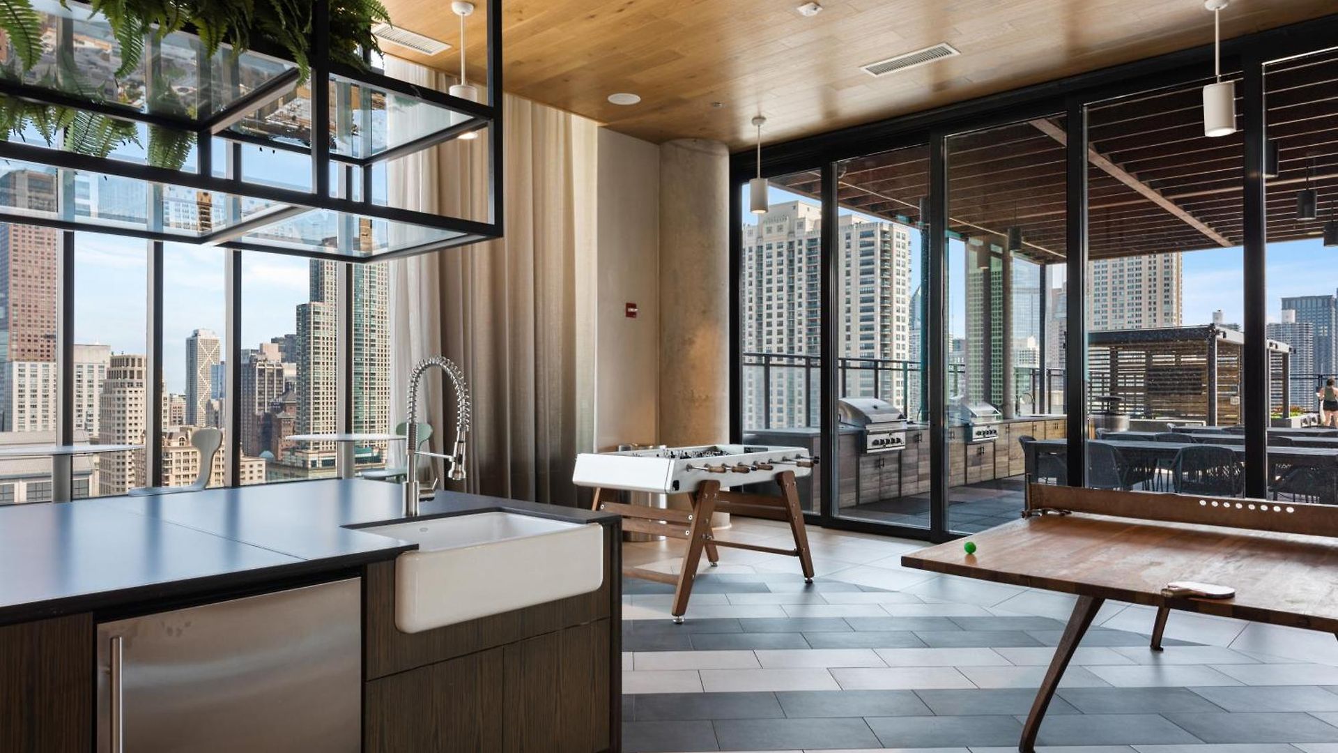 Apartment Aurelien Spacious In The Heart Of Gold Coast *