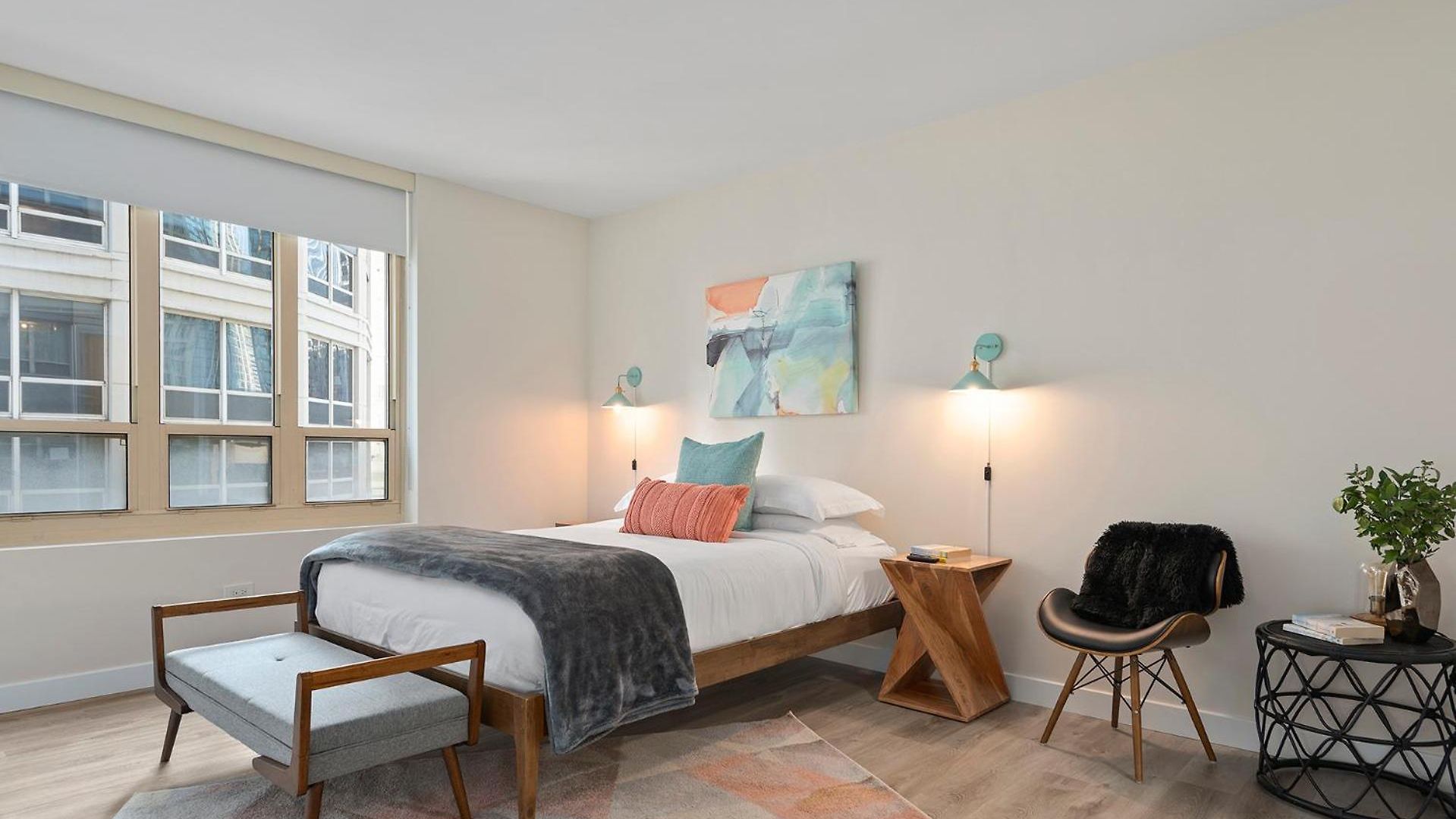 The Bernardin Gold Coast Luxury Near Magnificent Mile
