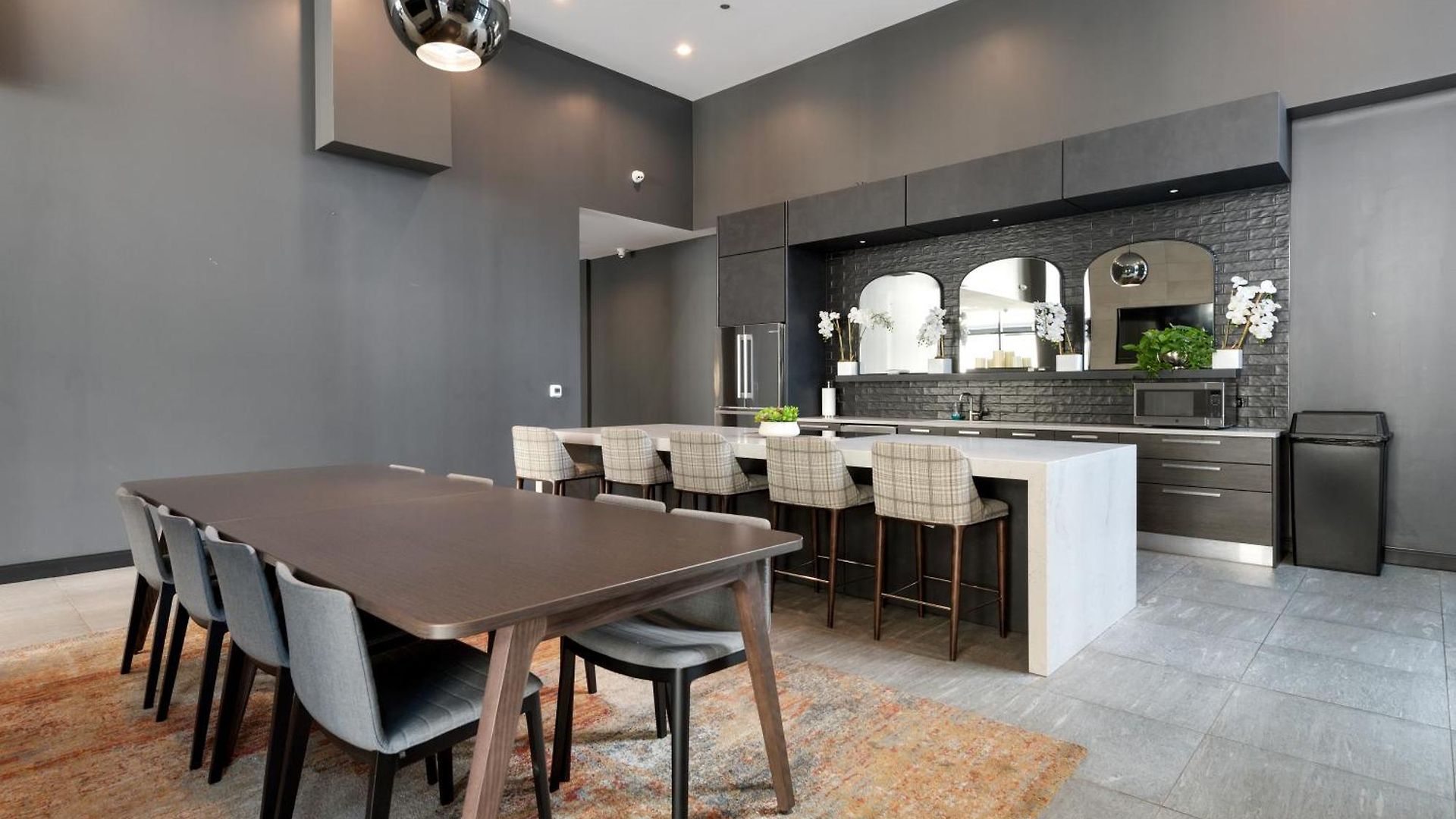 Experience Downtown At Millennium - Luxury In The Loop *