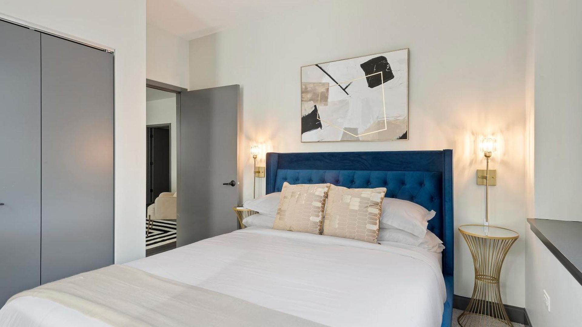 Apartment Experience Downtown At Millennium - Luxury In The Loop Chicago