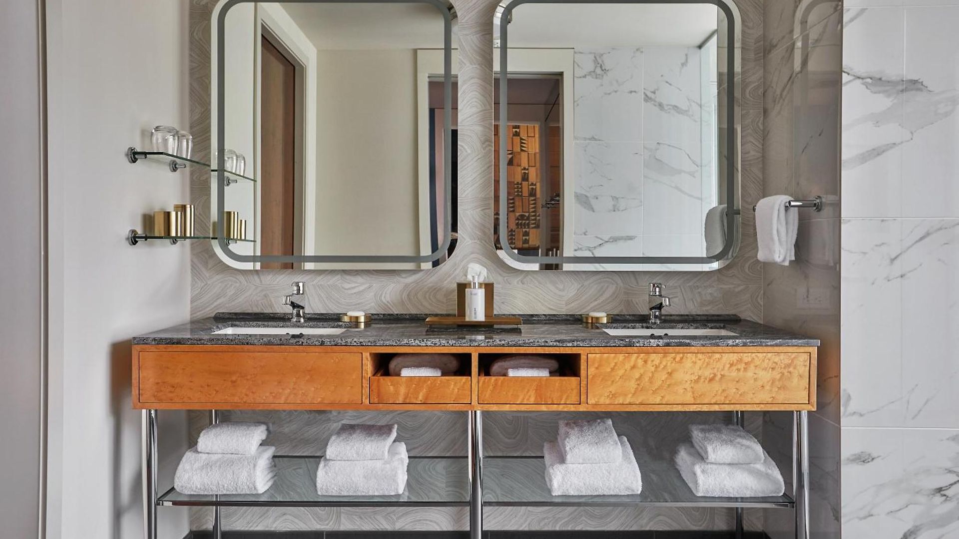 Viceroy 5* Chicago
