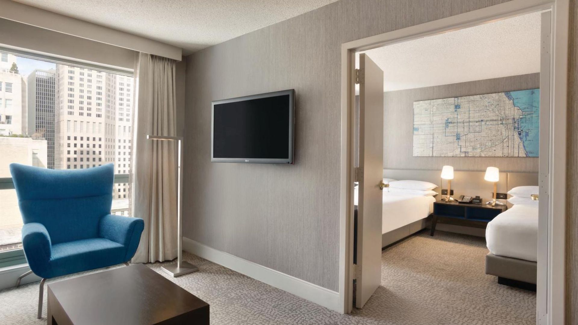Hilton Magnificent Mile Hotel