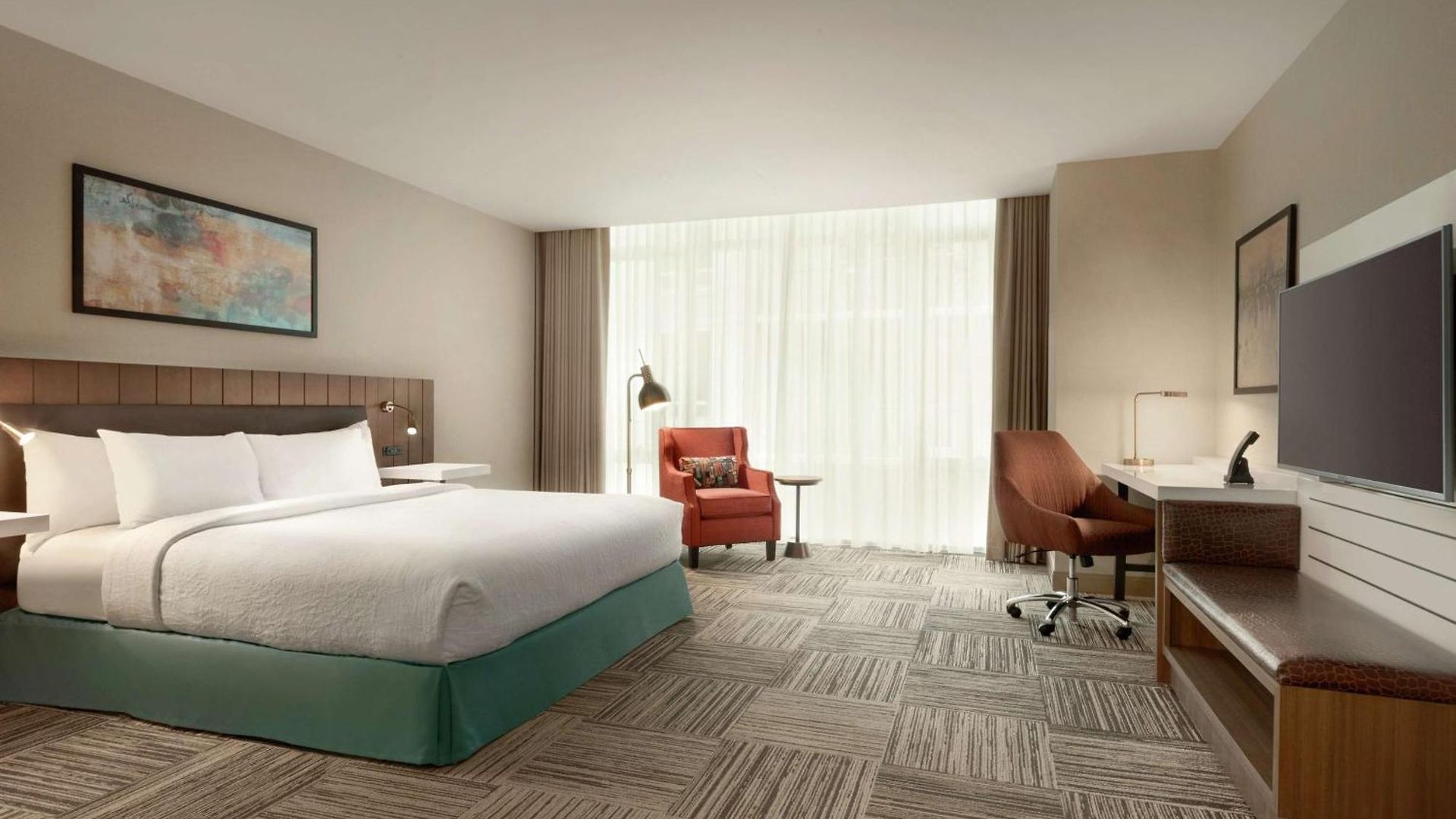 Hilton Garden Downtown South Loop Hotel