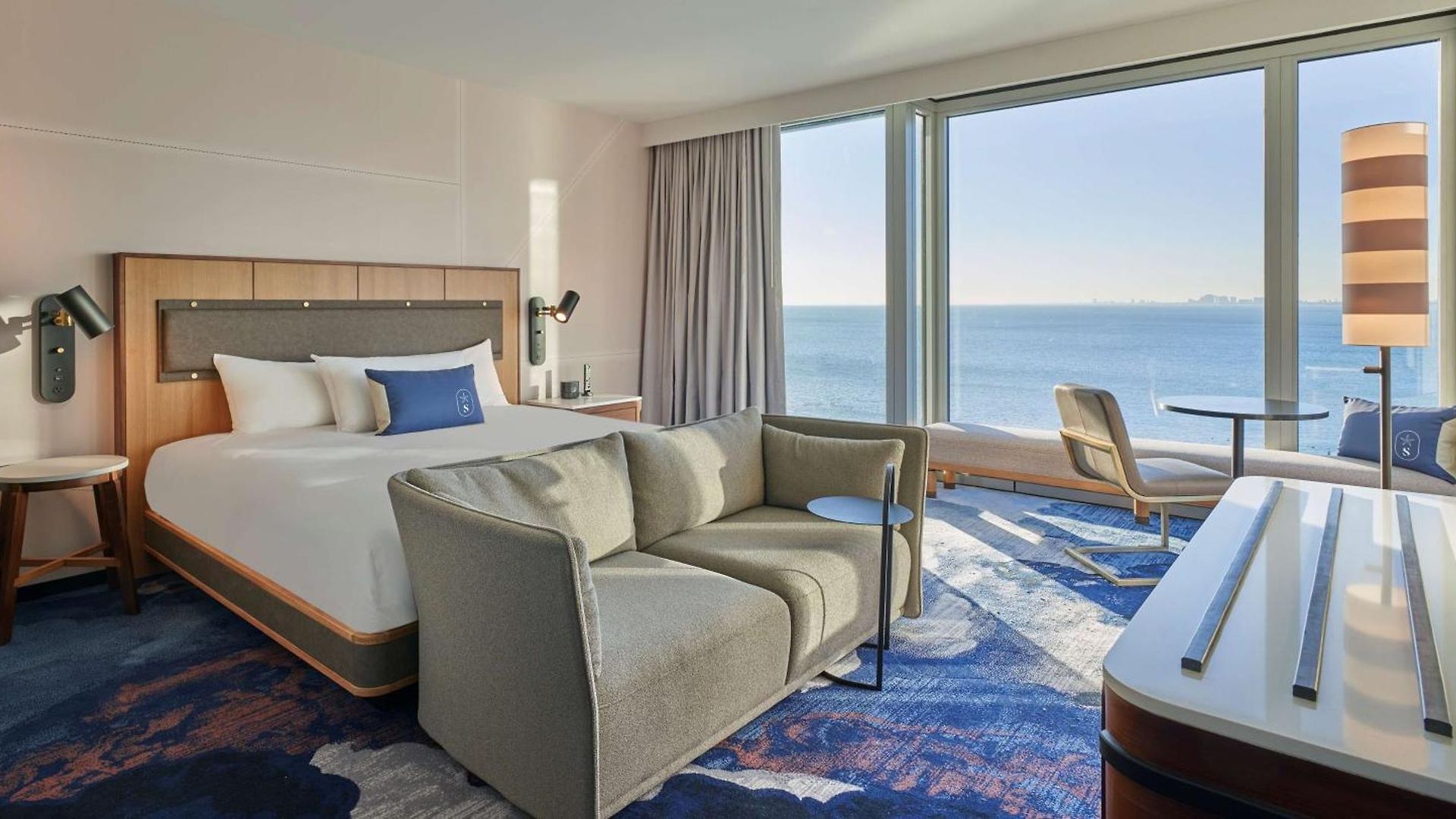 Sable At Navy Pier Chicago, Curio Collection By Hilton