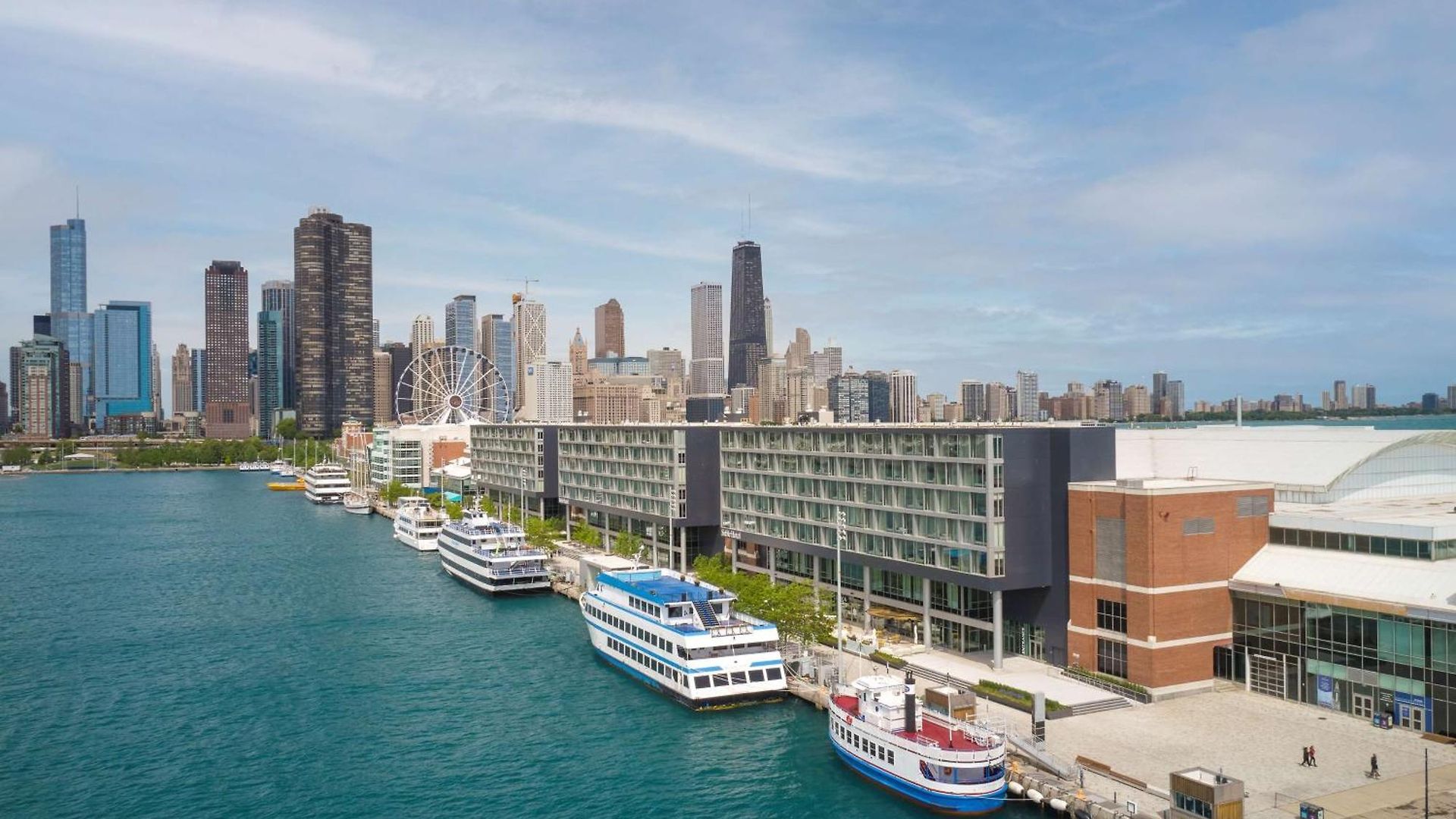 Sable At Navy Pier Chicago, Curio Collection By Hilton 4*