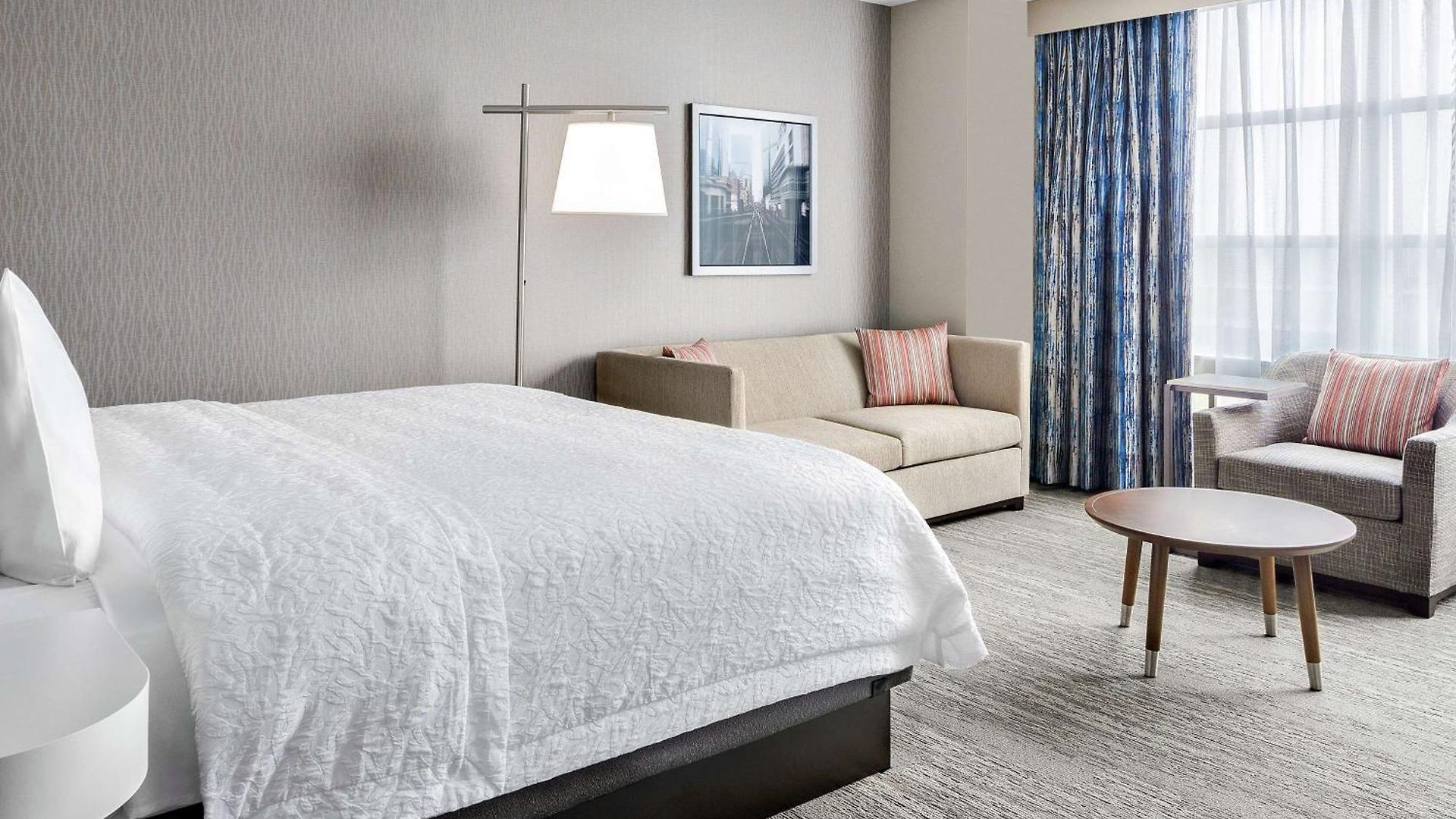 Hotel Hampton Mccormick Place 3*
