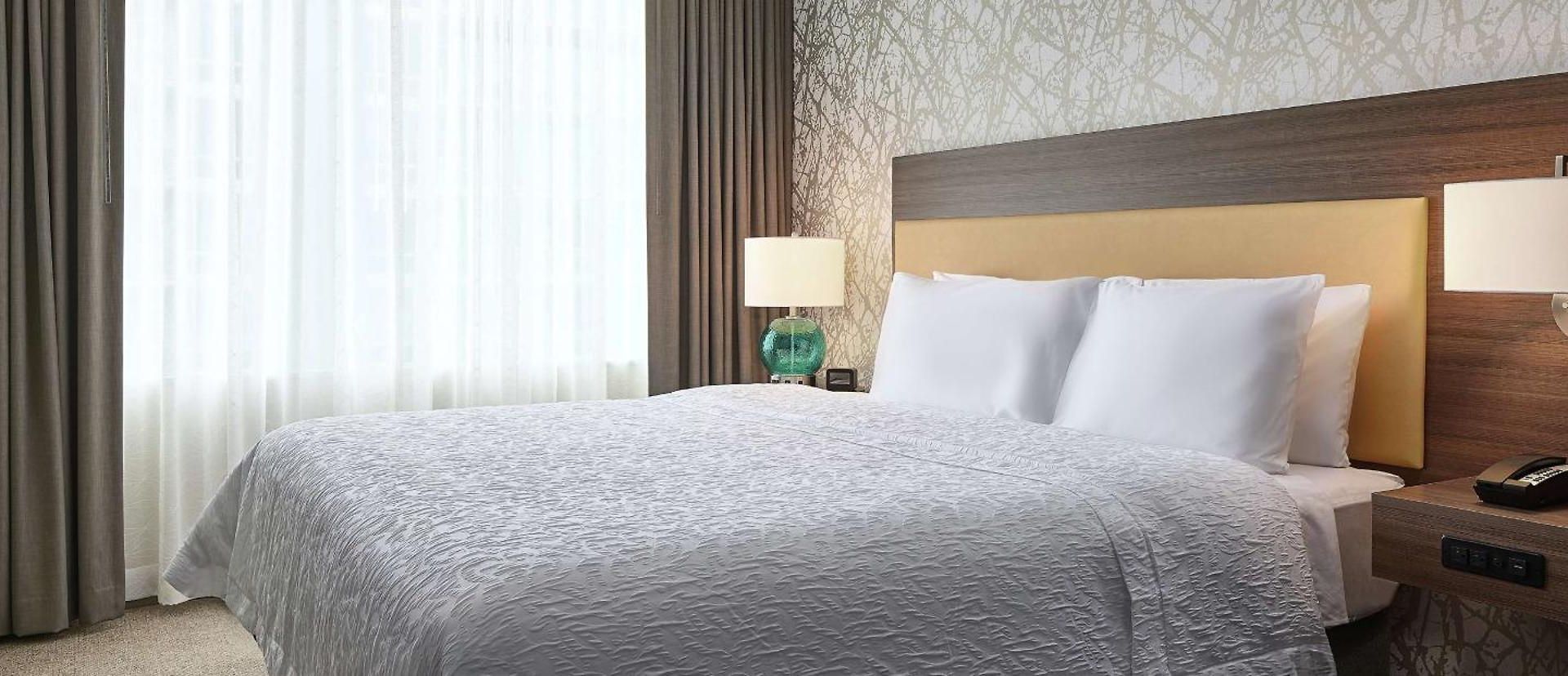 Home2 By Hilton Mccormick Place Hotel 3*