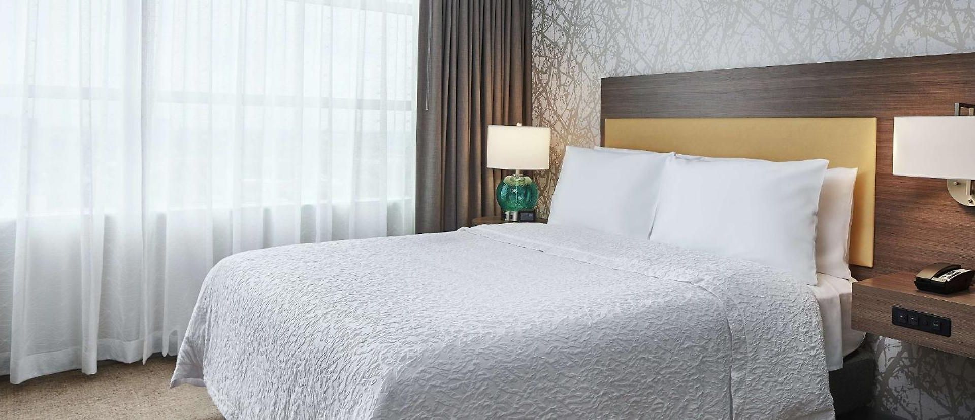 Home2 By Hilton Mccormick Place 3*