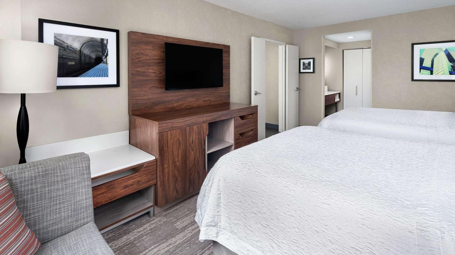 Hampton & Chicago-downtown Hotel 3*