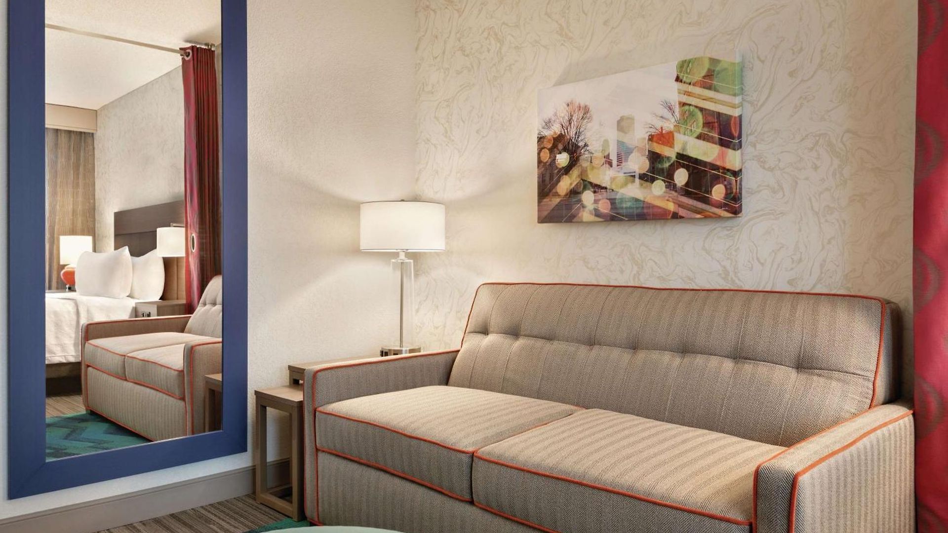 Home2 By Hilton River North 3*
