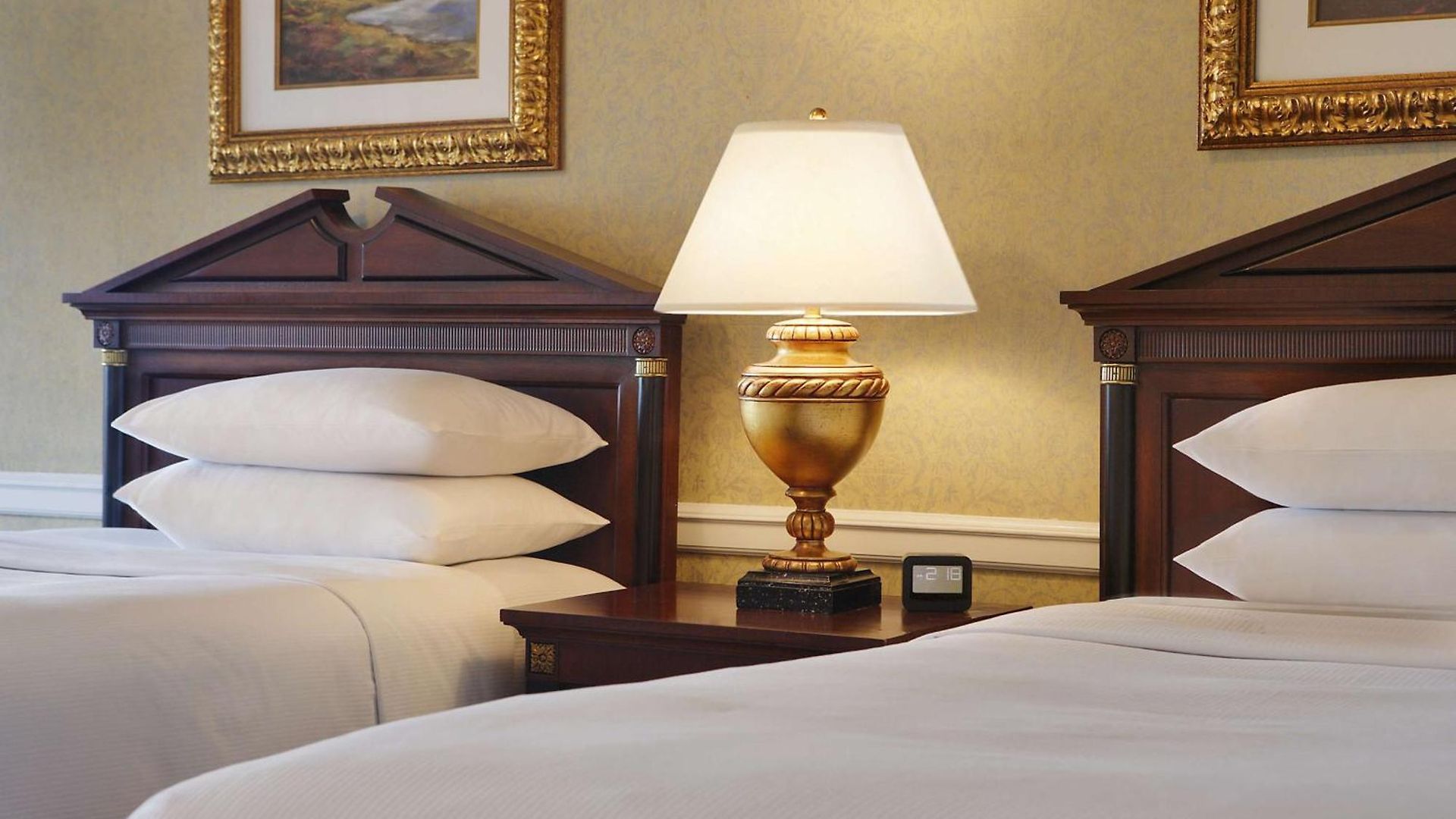 The Drake Hotel 4*