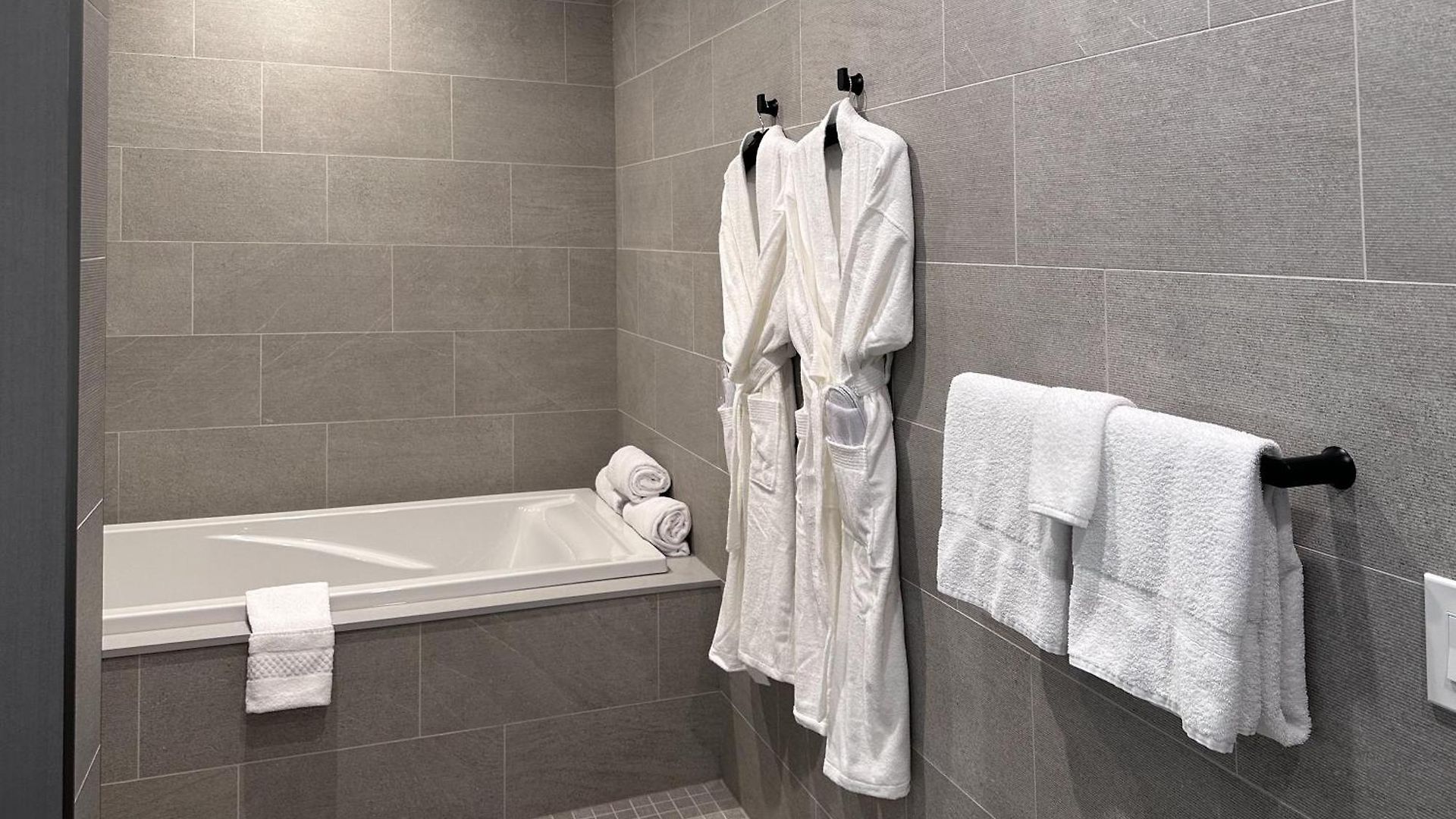 Springhill By Marriott Chinatown Hotel 3*