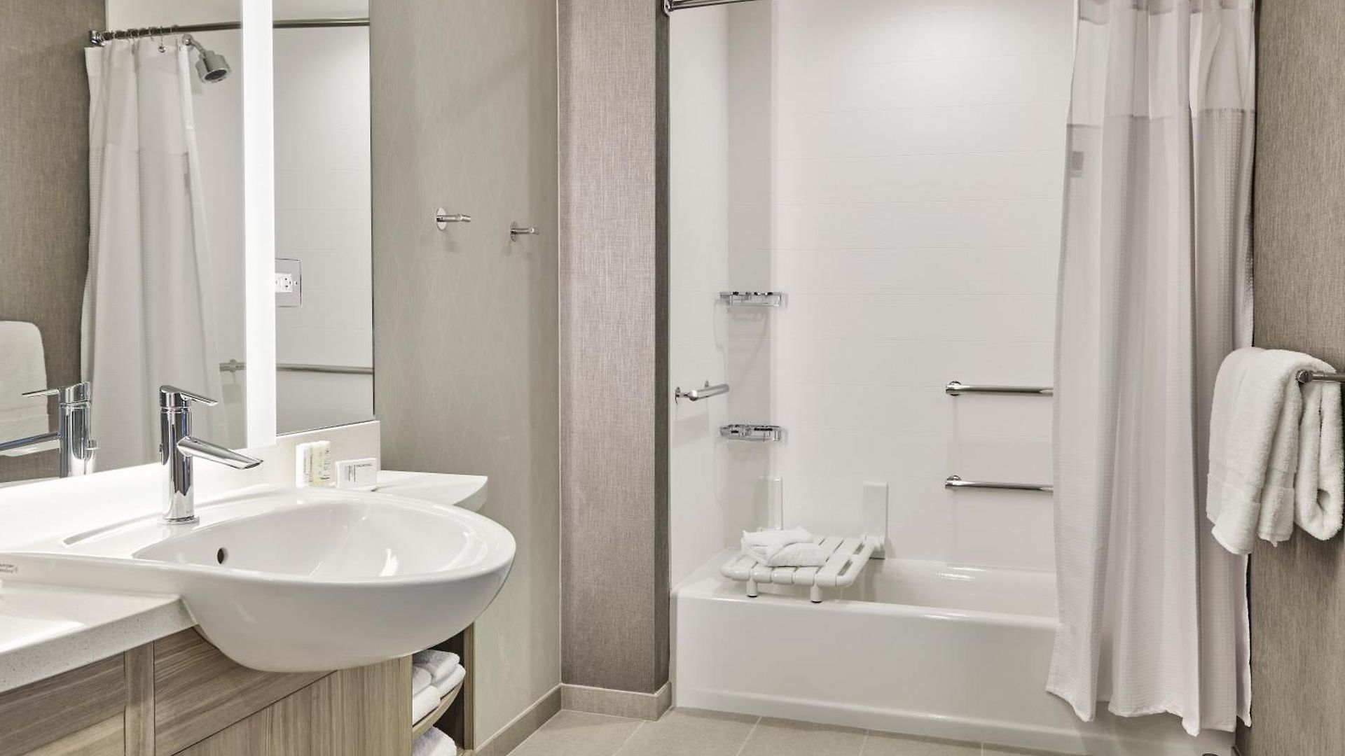 Hotel Springhill By Marriott Chinatown 3*