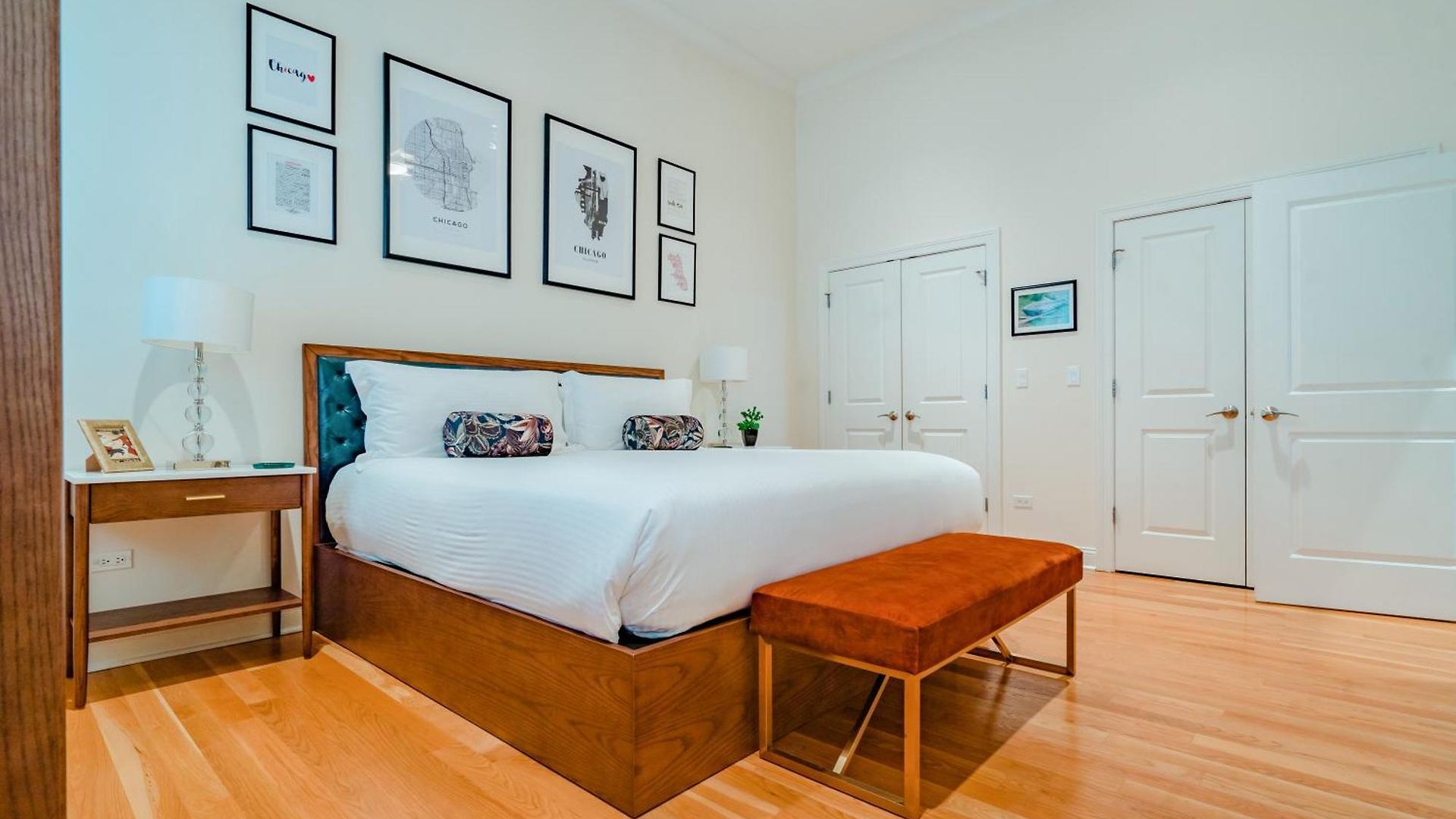 The 4* Chicago