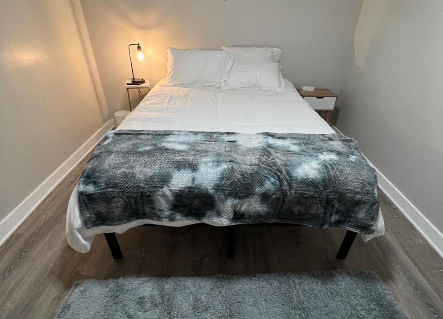 Stylish Urban Retreat 3 Bedroom Newly Remodeled