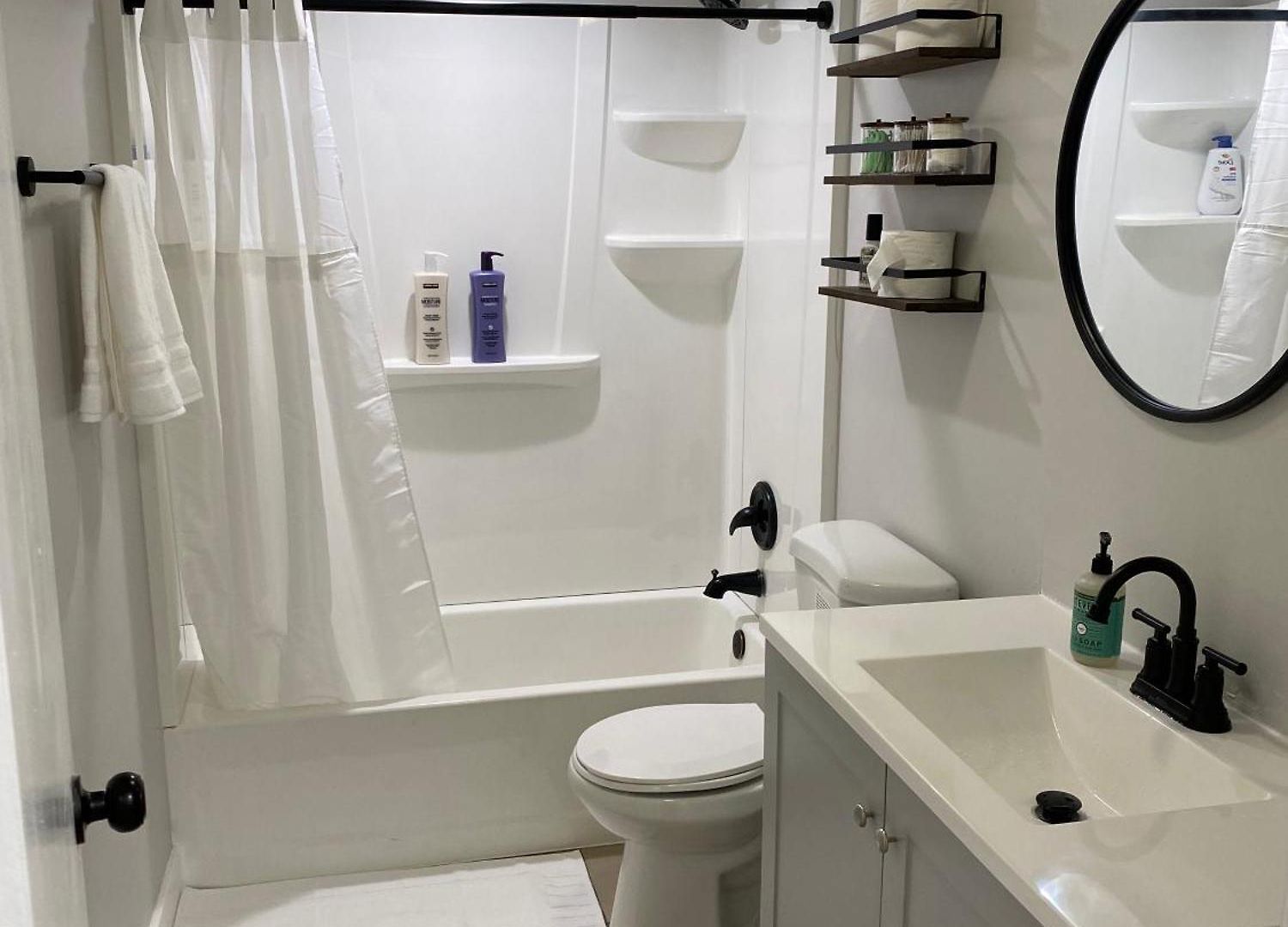 Apartment Stylish Urban Retreat 3 Bedroom Newly Remodeled *