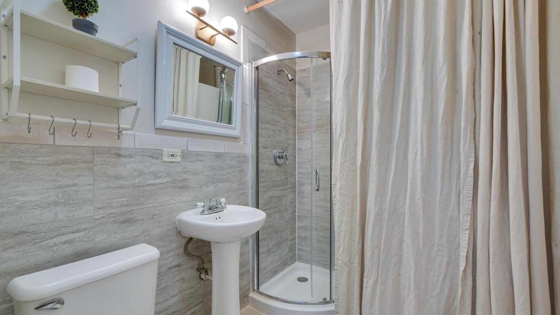 Apartment 6 Mi To Dtwn Pet-friendly