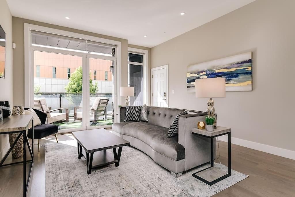 2 Newly Built Luxury With Private Roofdeck Holiday home Chicago