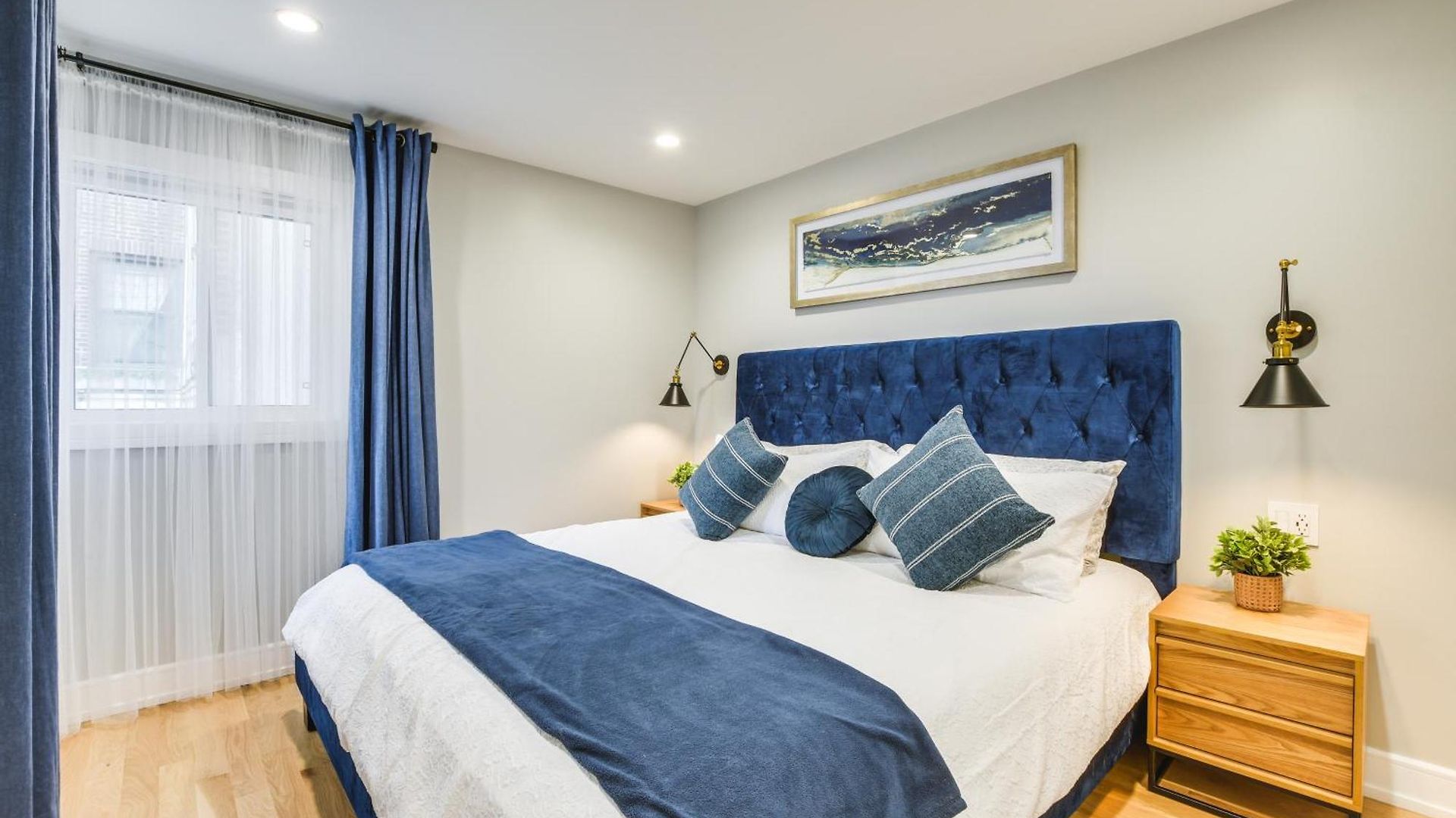 Stylish Retreat: Walk To Loyola Holiday home Chicago