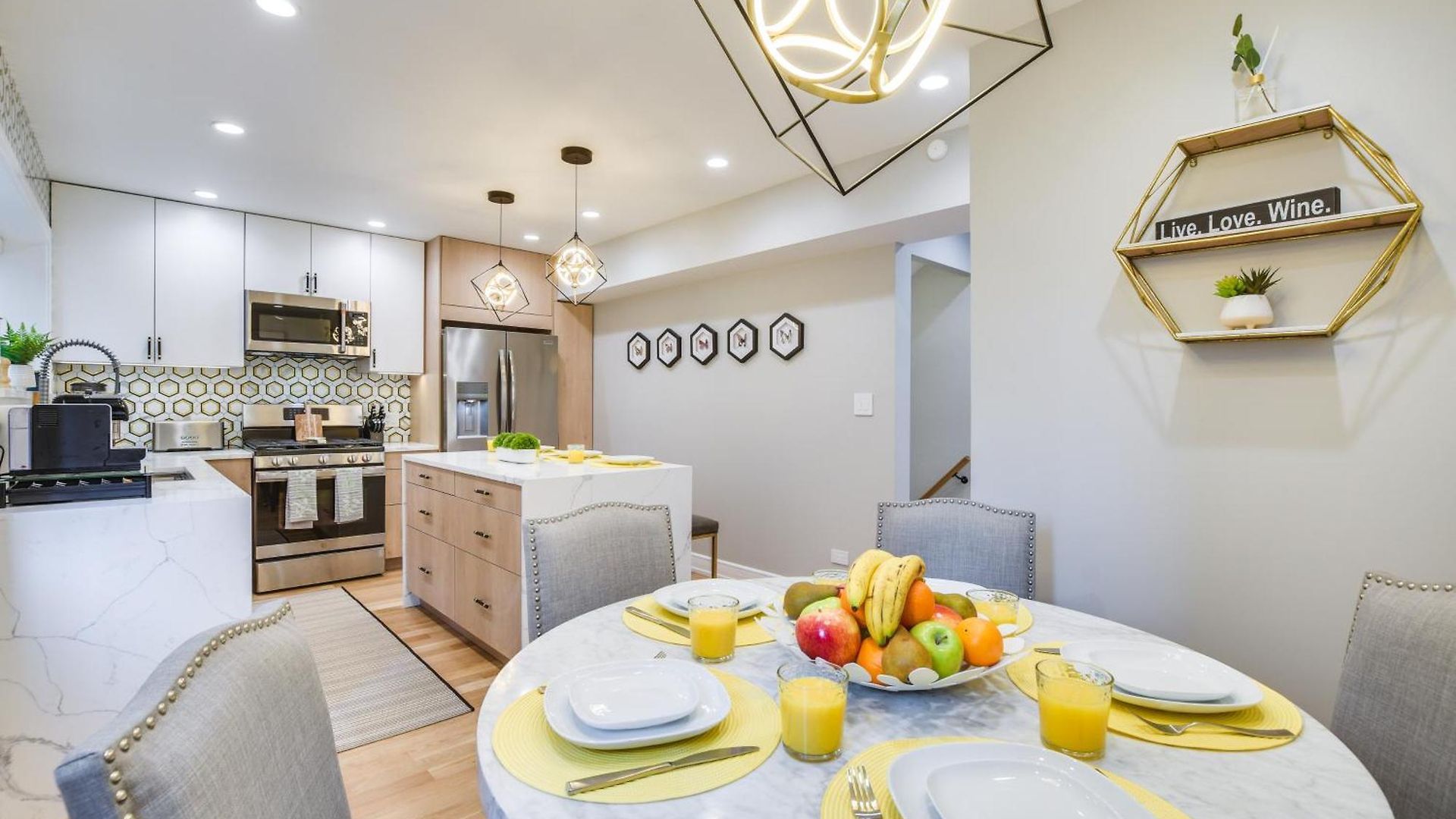 Stylish Retreat: Walk To Loyola * Chicago