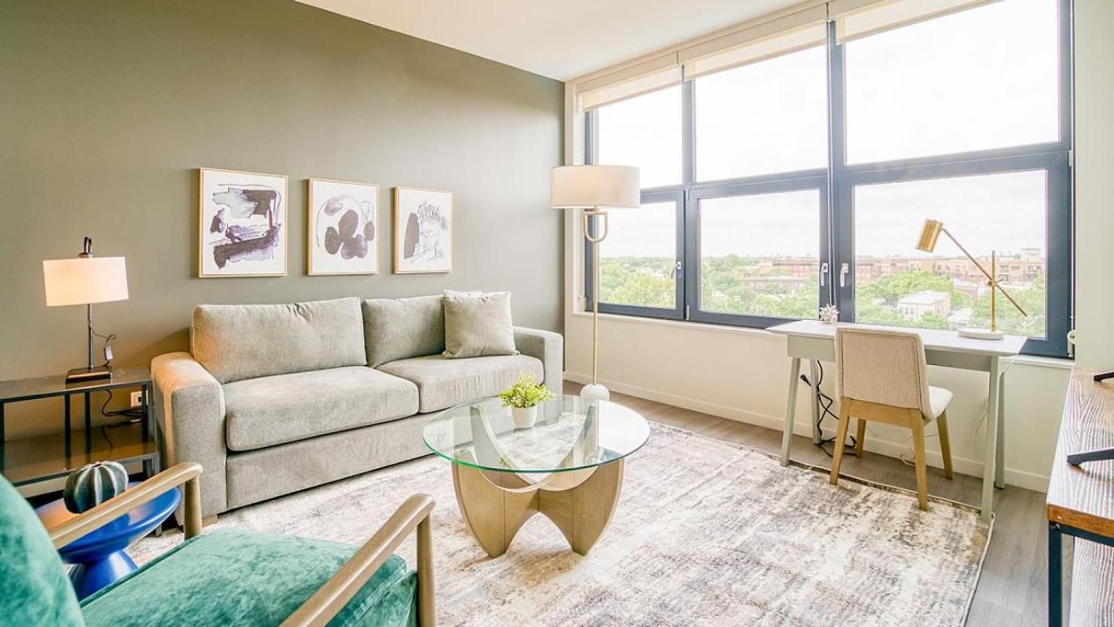 Apartment Landing Modern With Amazing Amenities