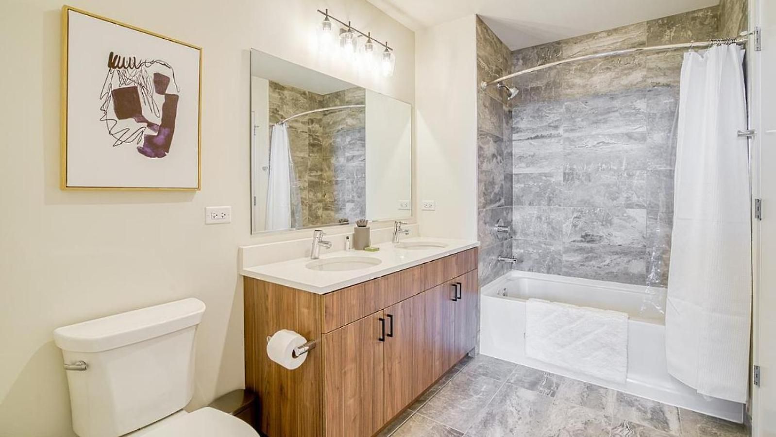 Apartment Landing Modern With Amazing Amenities