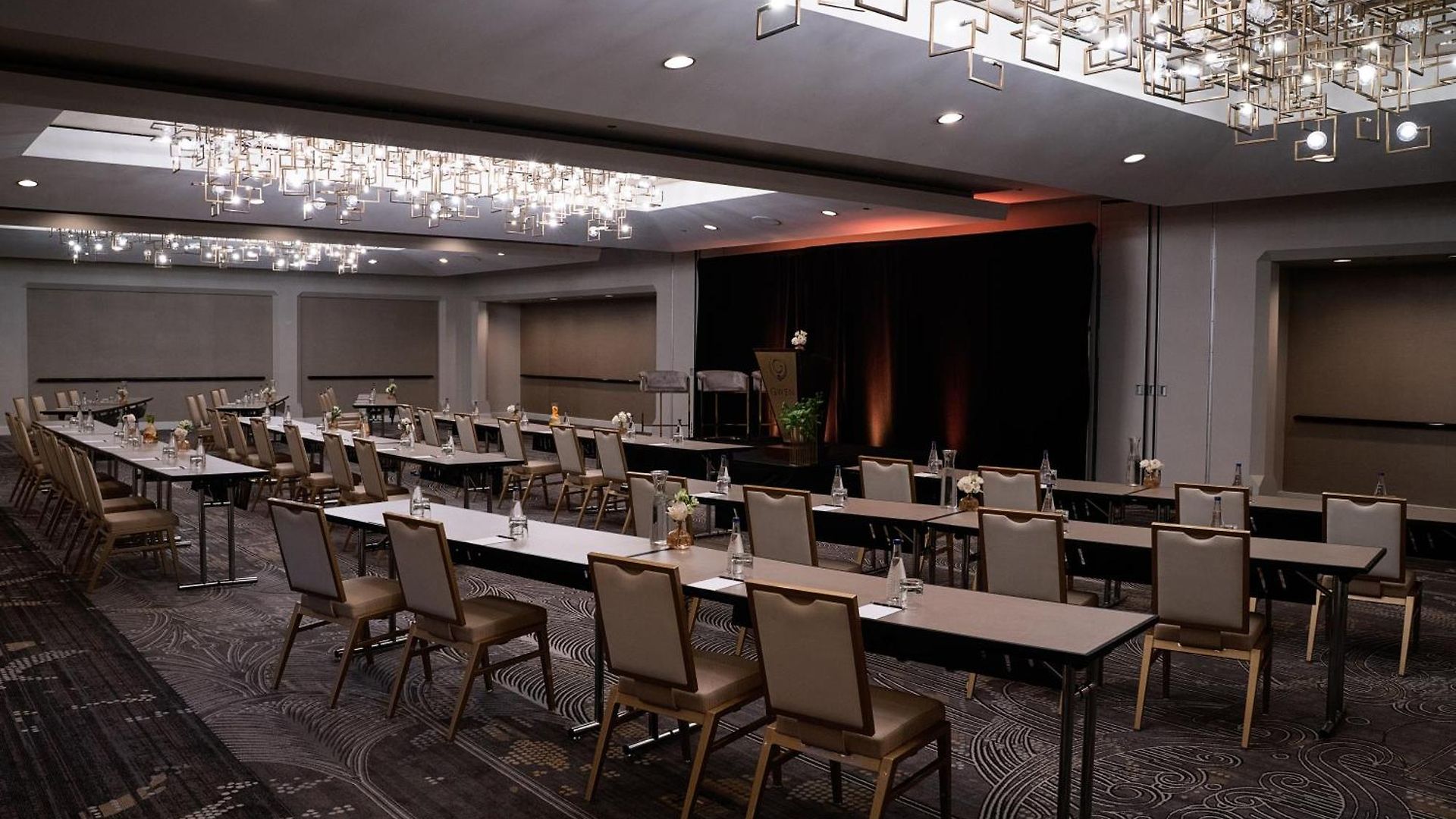 The Gwen, A Luxury Collection Hotel, Michigan Avenue 4*