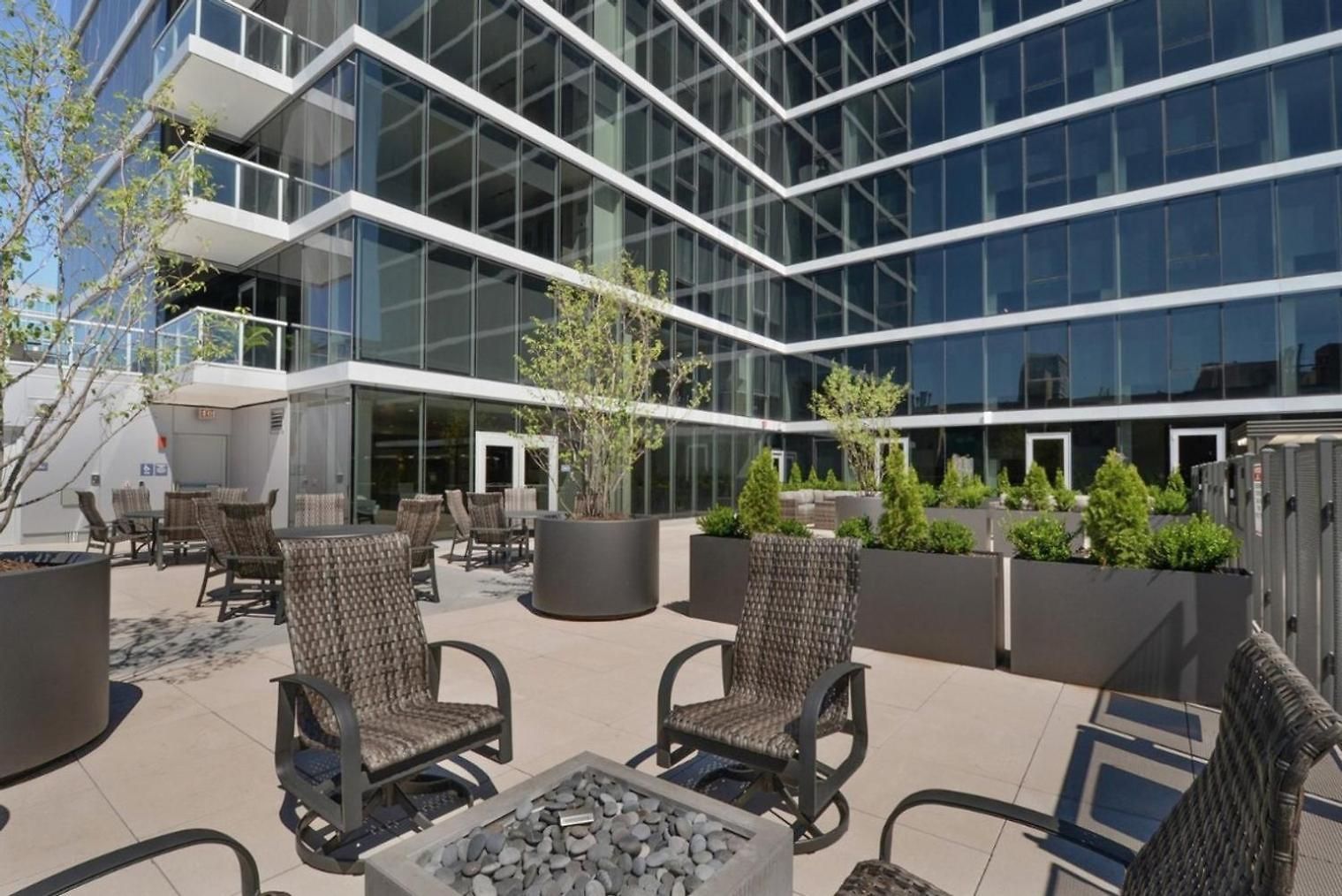 South Loop W Pool Gym Nr Grant Park Chi-857