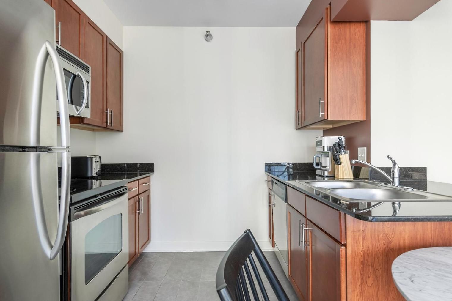 Apartment Loop W Pool Gym Nr Theatre District L Chi-258 *