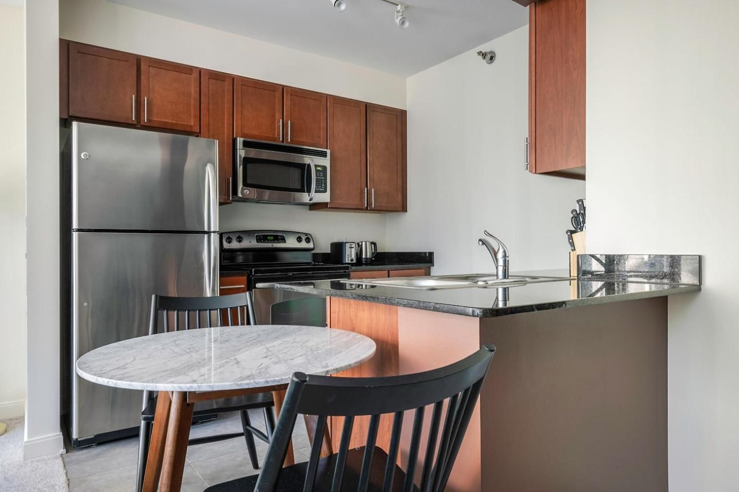 Apartment Loop W Pool Gym Nr Theatre District L Chi-258
