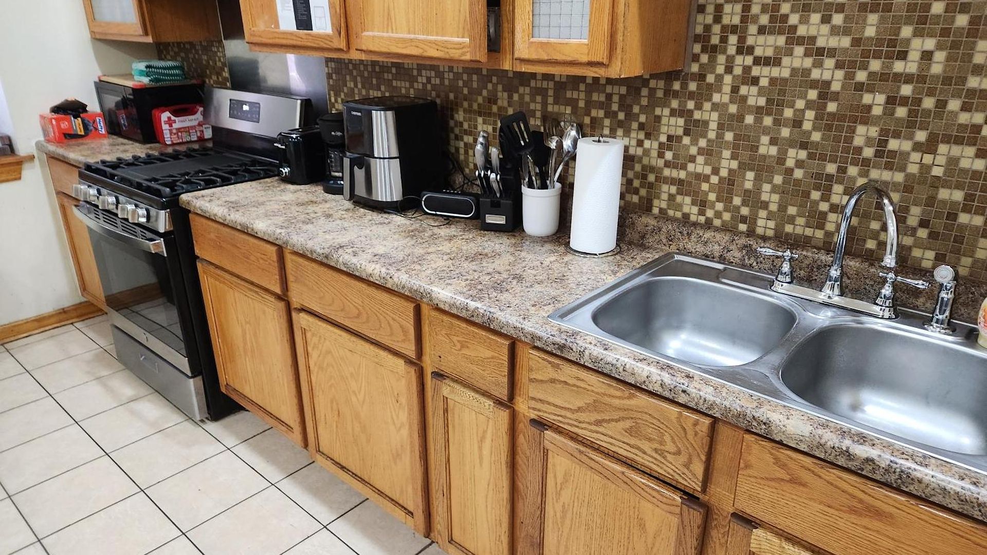 Apartment Relaxing Entire Roseland Neighborhood Unit *