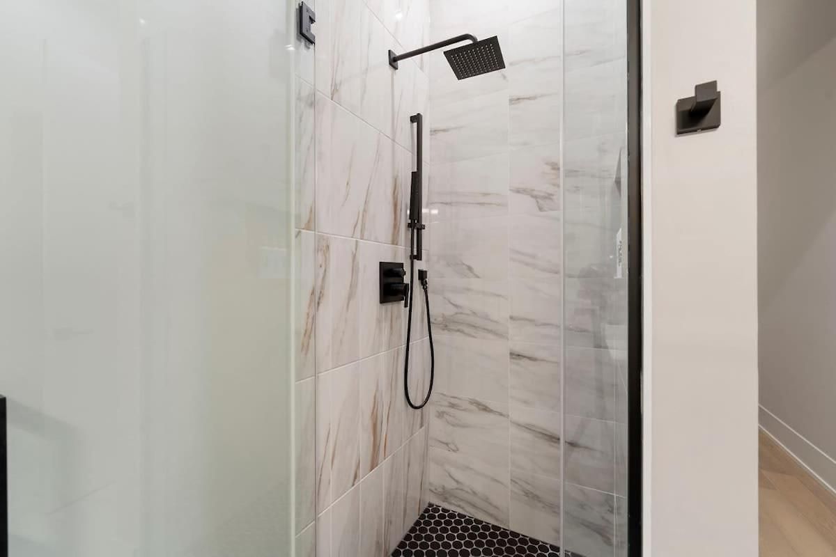 Chic River North 2br 2ba With Private Balcony *