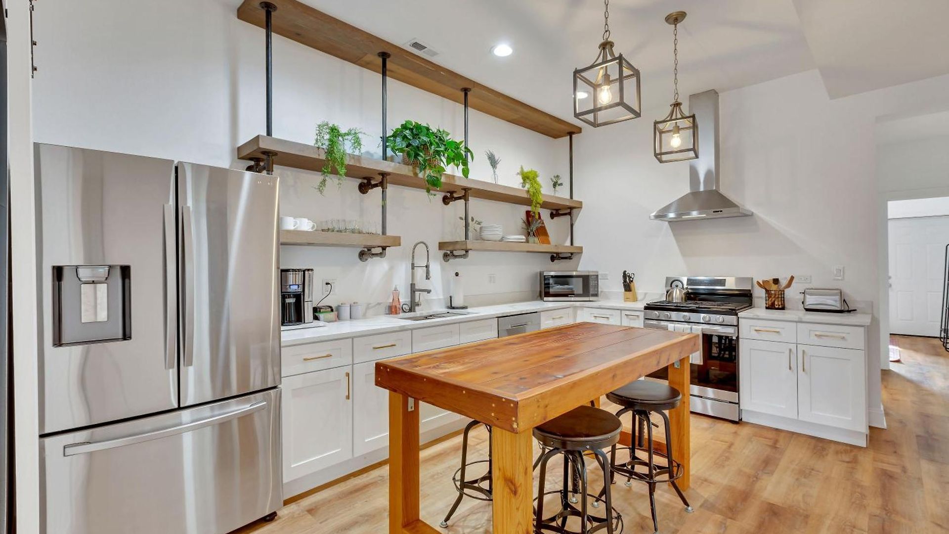 Apartment Bright Modern 4bd 2ba In The Heart Of Wrigleyville Chicago