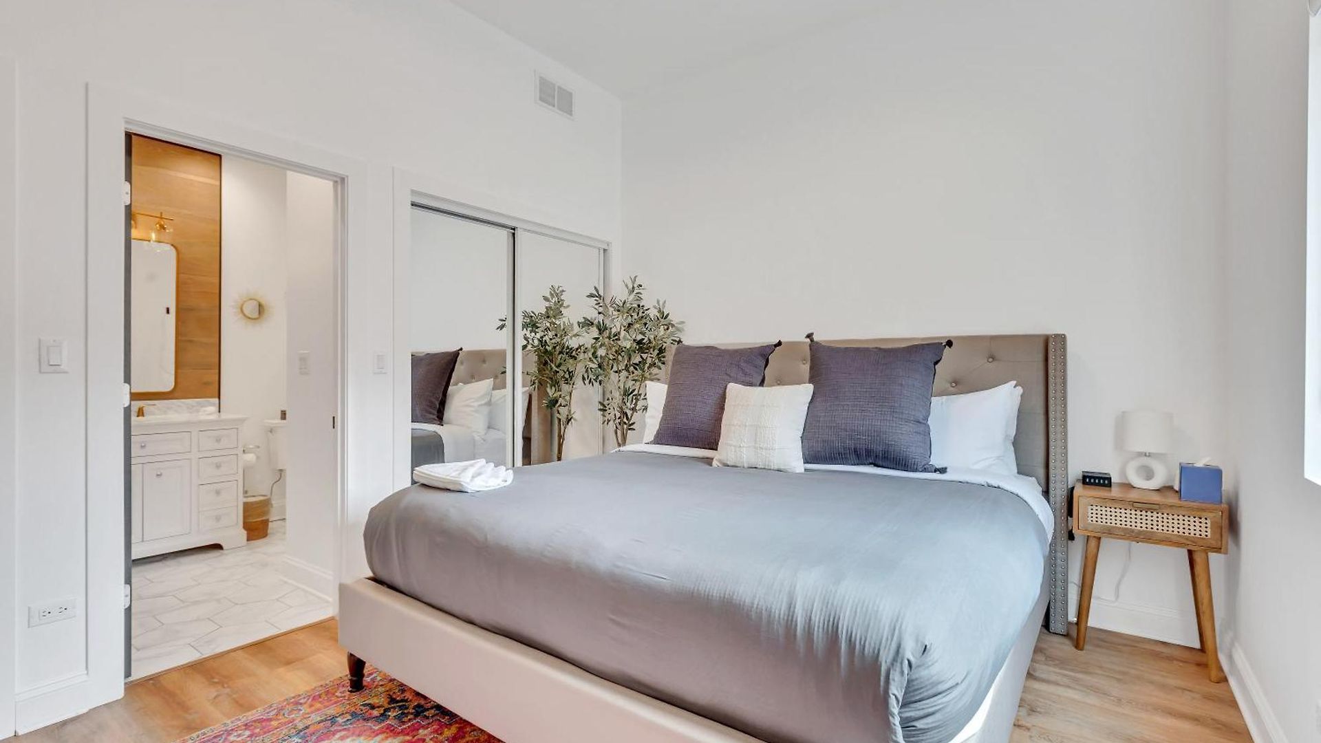 Bright Modern 4bd 2ba In The Heart Of Wrigleyville Chicago