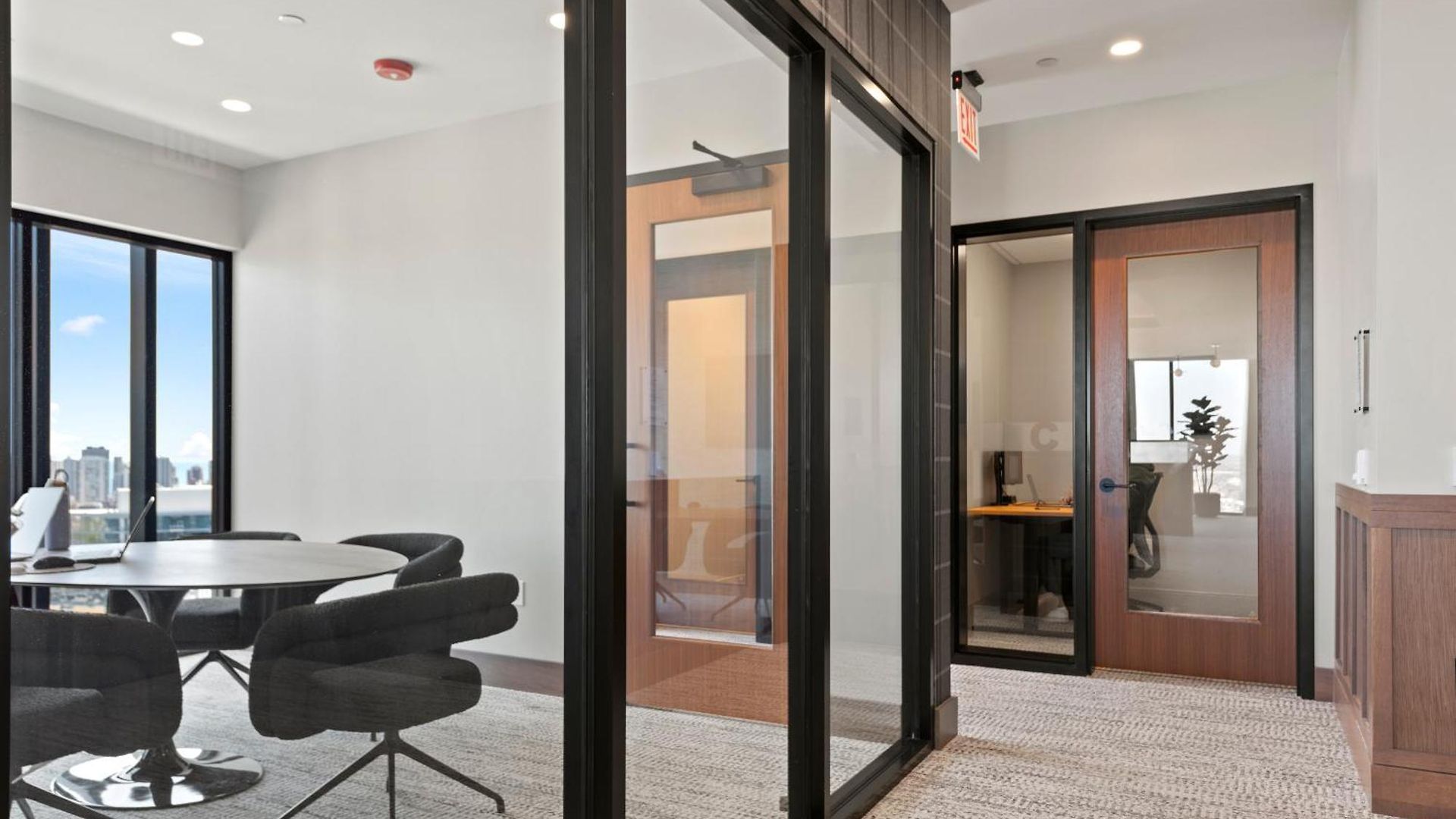 Foundry Unmatched Skyline Views At Lincoln Park *