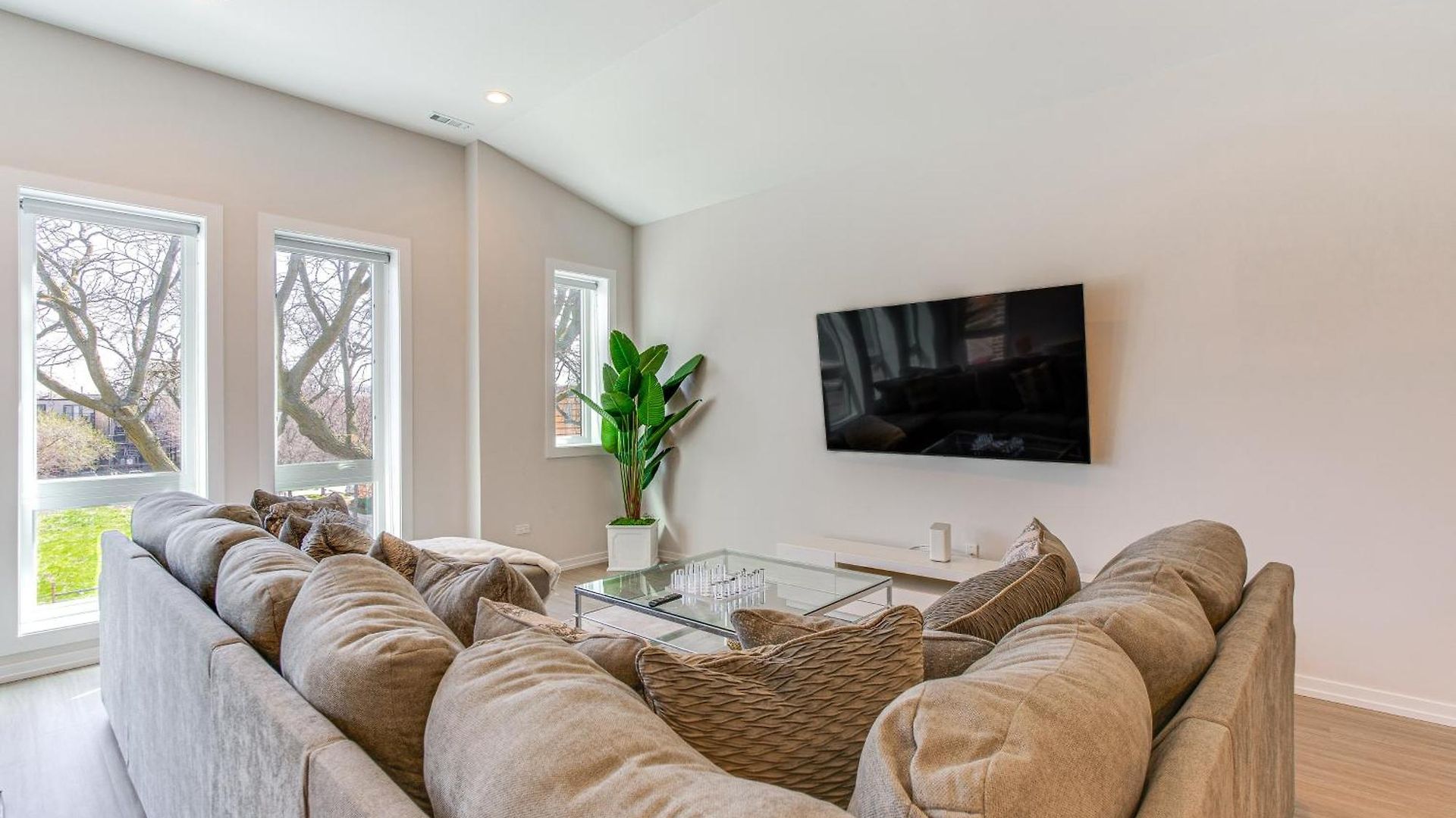 7 Mi To Downtown Luxe Apartment *
