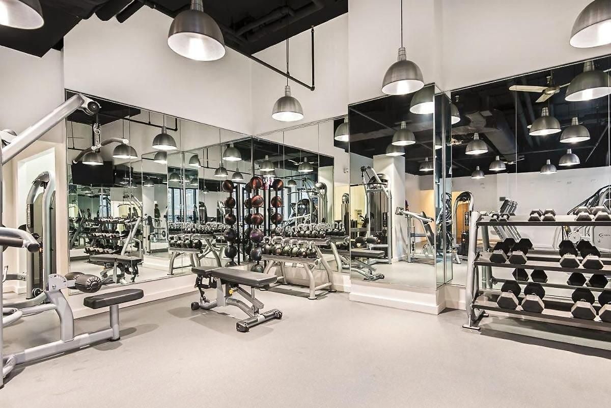 Apartment Ultimate 3br Luxury Near Navy Pier With Gym & Pool By Envitae Chicago