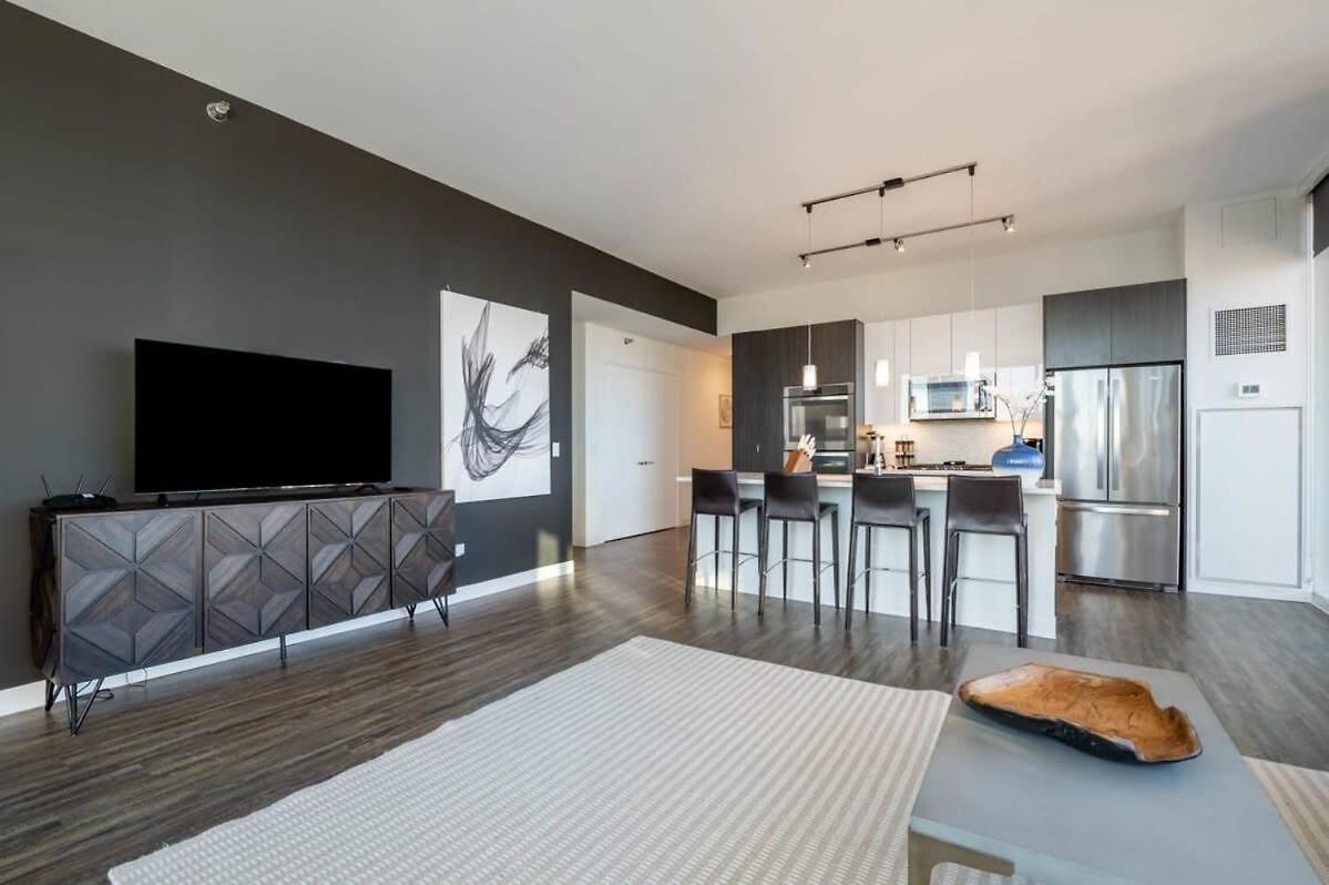 3br Luxury Glass With Views