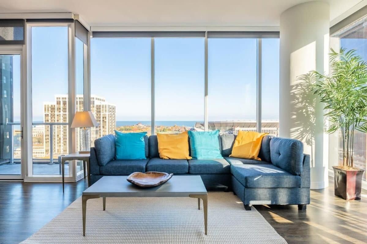 Apartment 3br Luxury Glass With Views