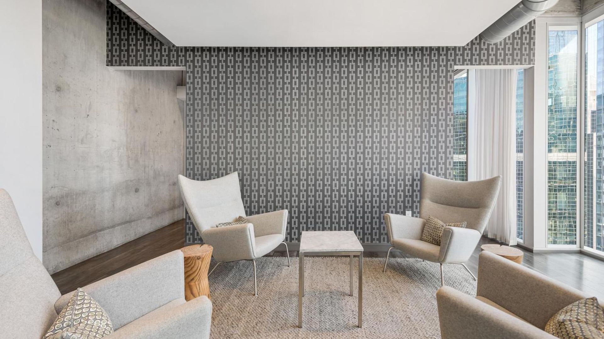 Linea Luxury Living With Indoor Pool And Rooftop Views In The Loop Chicago