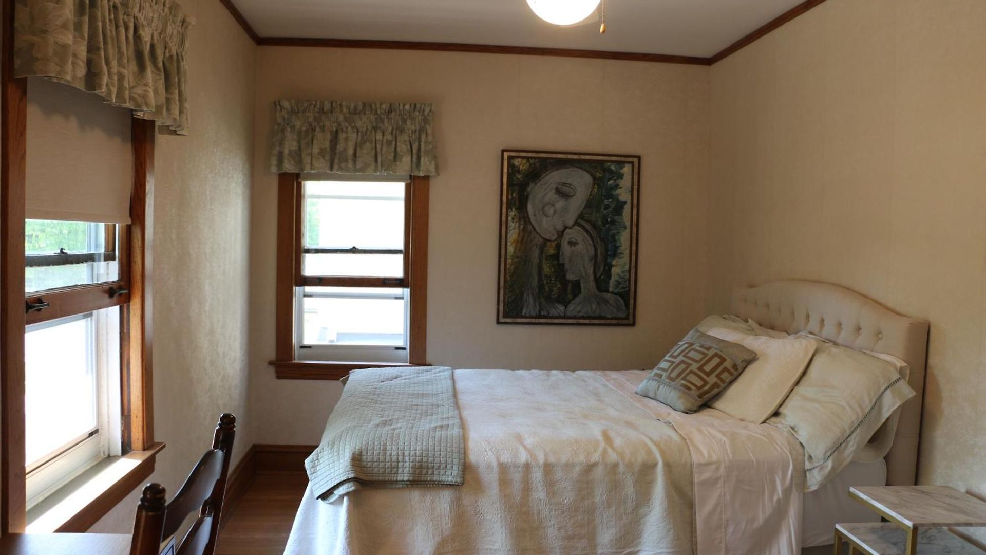 Holiday home Historic With Outdoor Hot Tub Near Downtown In Public Transportation Hub *