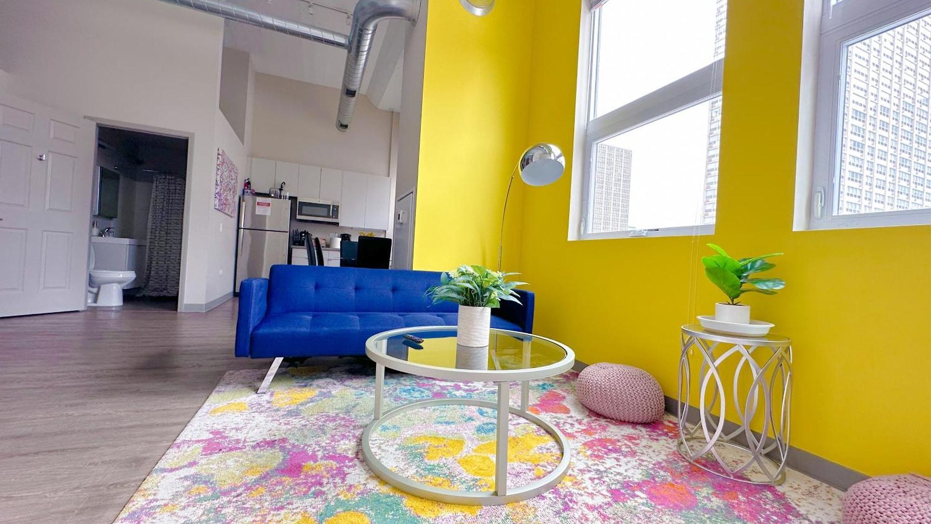 Modern 2br South Loop Gem Near Mccormick Place, Navy Pier, Adler Planetarium & Columbia College *