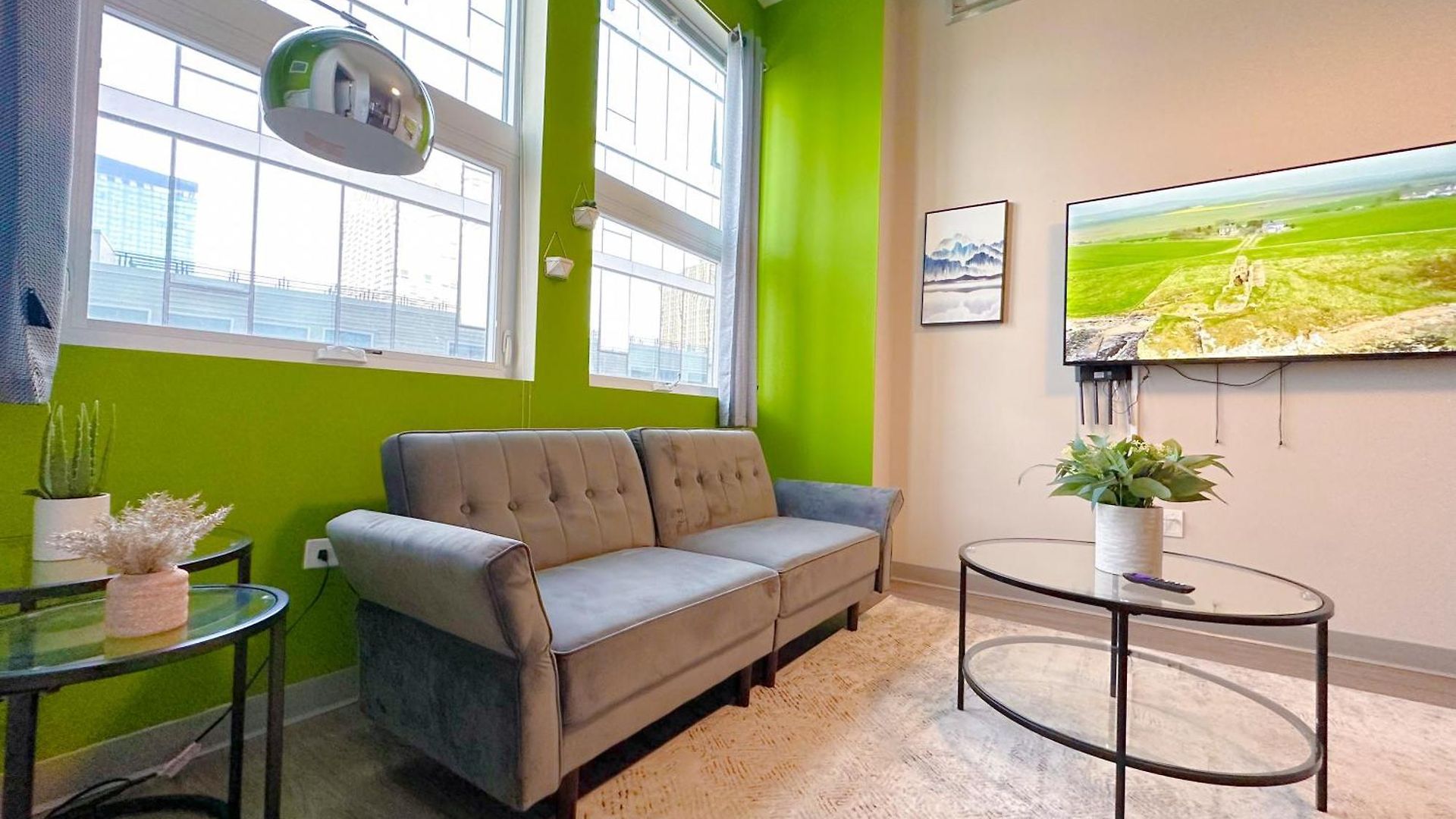 Mccormick Oasis With Balcony, Optional Parking, Patio And Gym Sleeps 6 Near Mccormick Place, Grant Park, Soldier Field & Museum Campus Chicago
